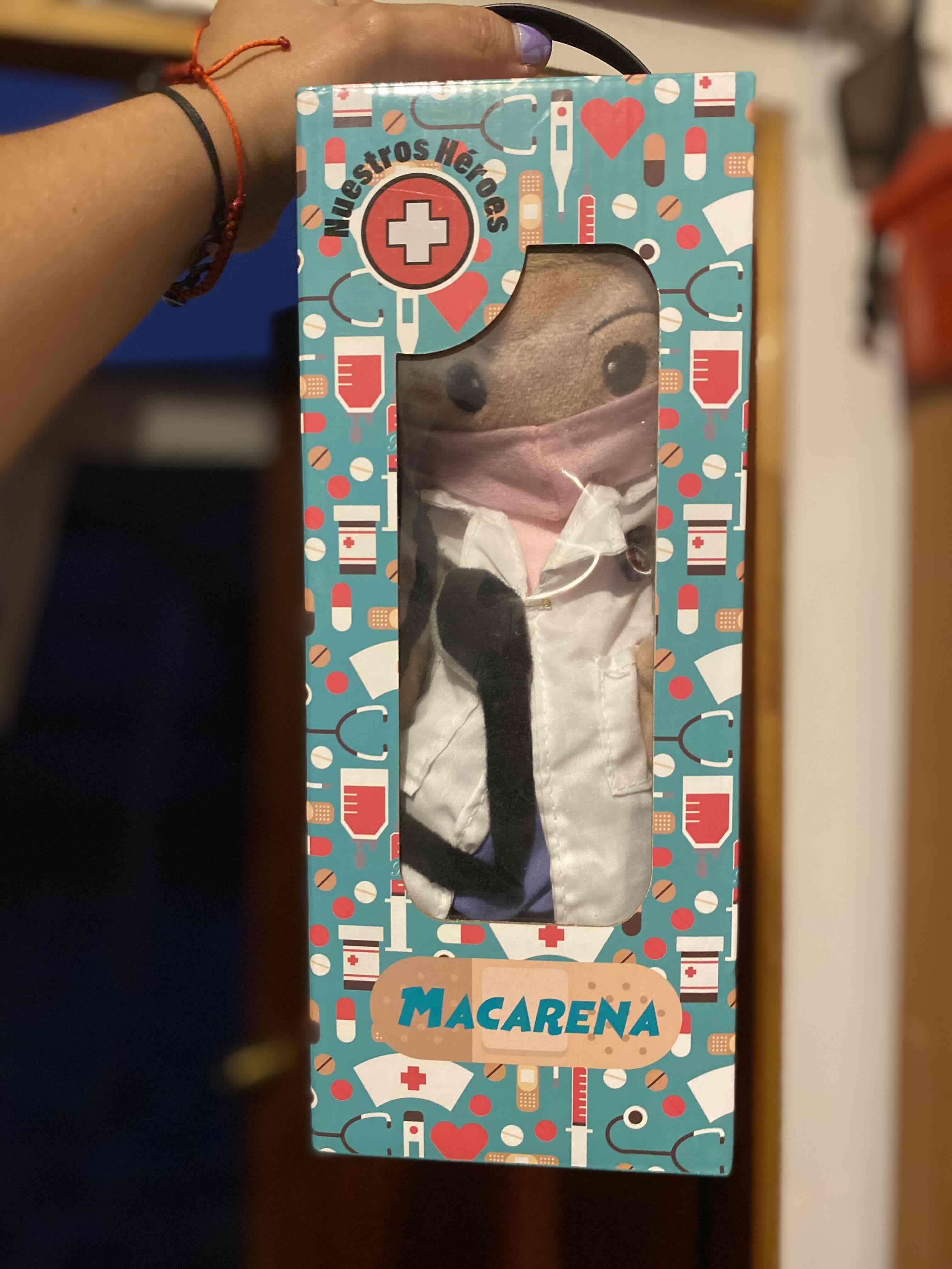 Muñeca Macarena Héroes de Salud - miniatura 2