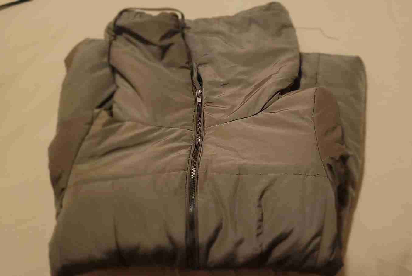 Parkas con capucha - miniatura 4