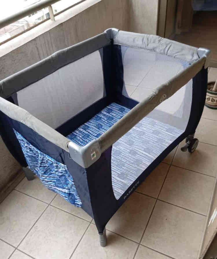 Cuna corral portátil azul - miniatura 2