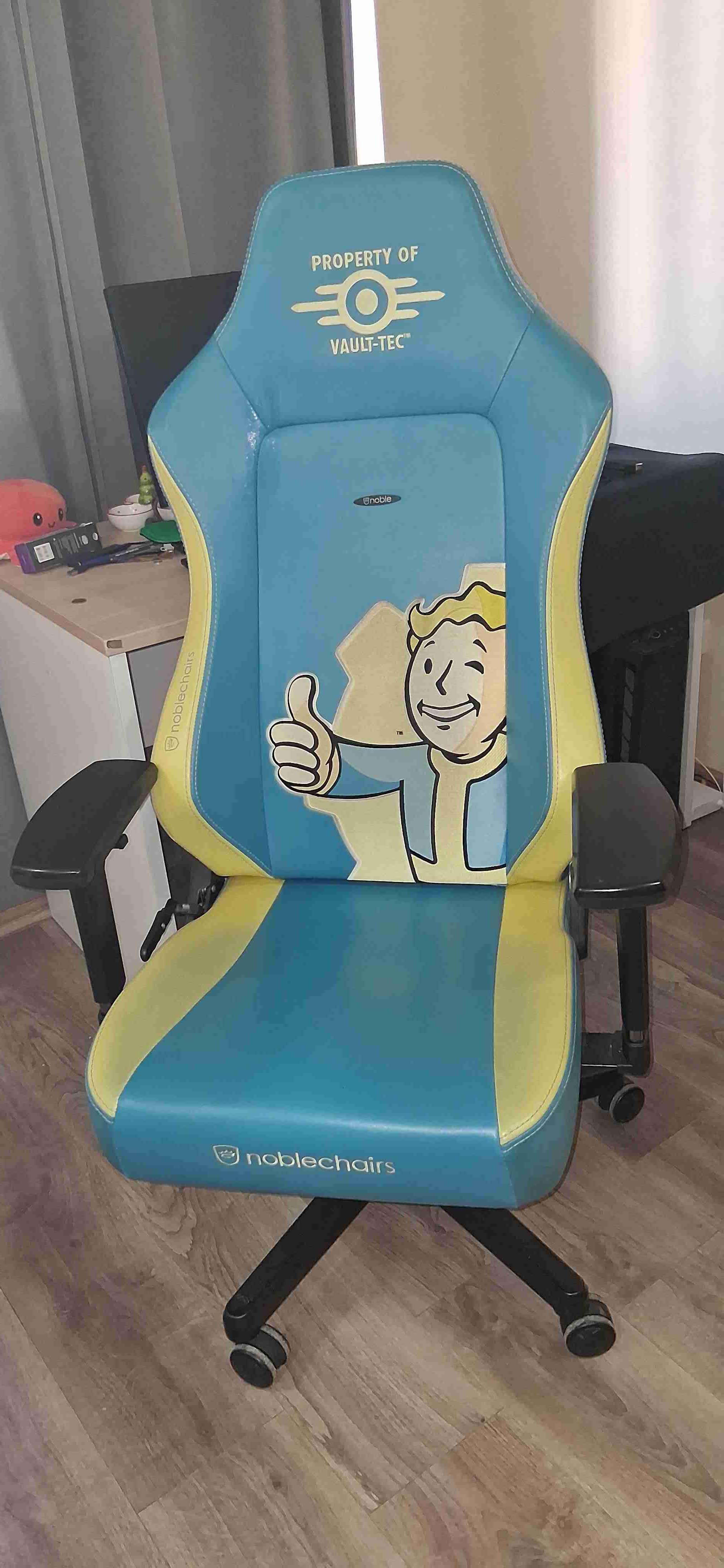 Silla gamer azul Vault-Tec - miniatura 1