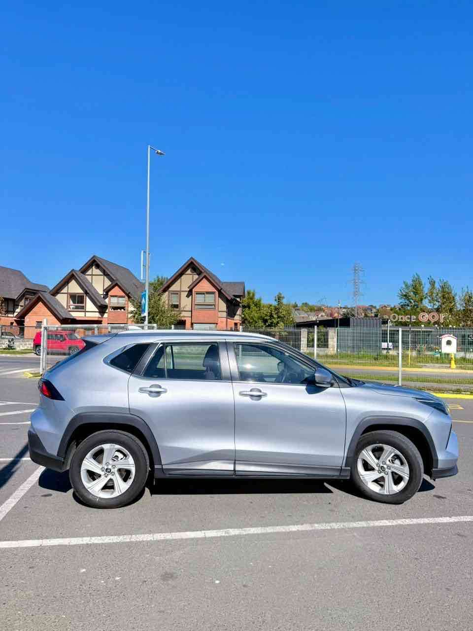 Yaris Cross 1.5 XI - 2024 - miniatura 2