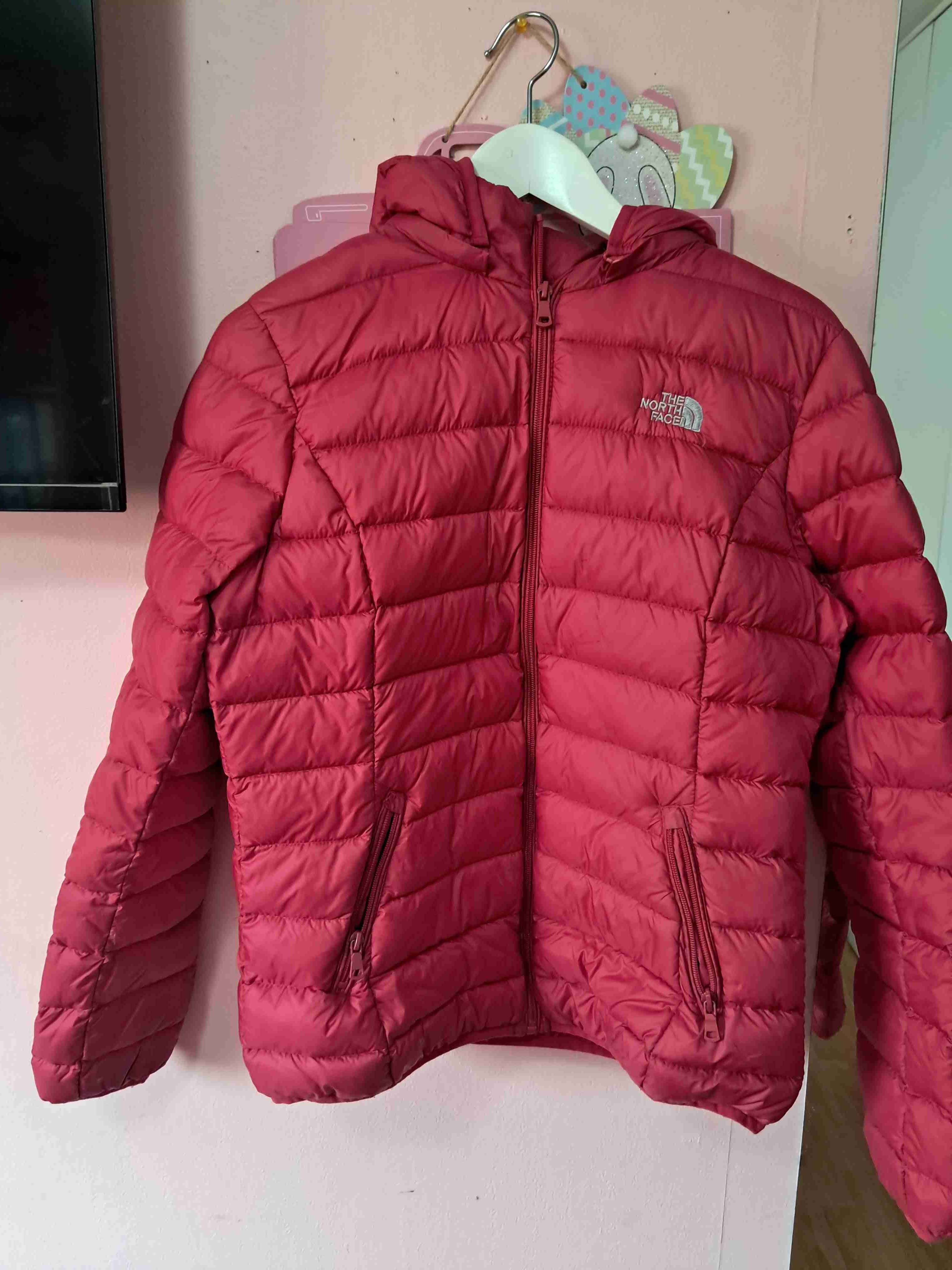 Parka rosada con capucha - miniatura 3