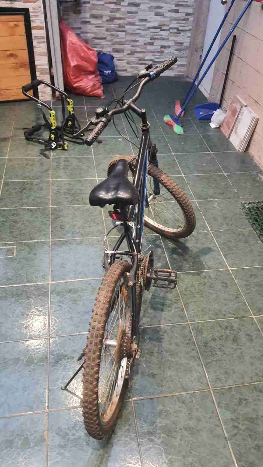 Bicicleta Besatti negra - miniatura 2