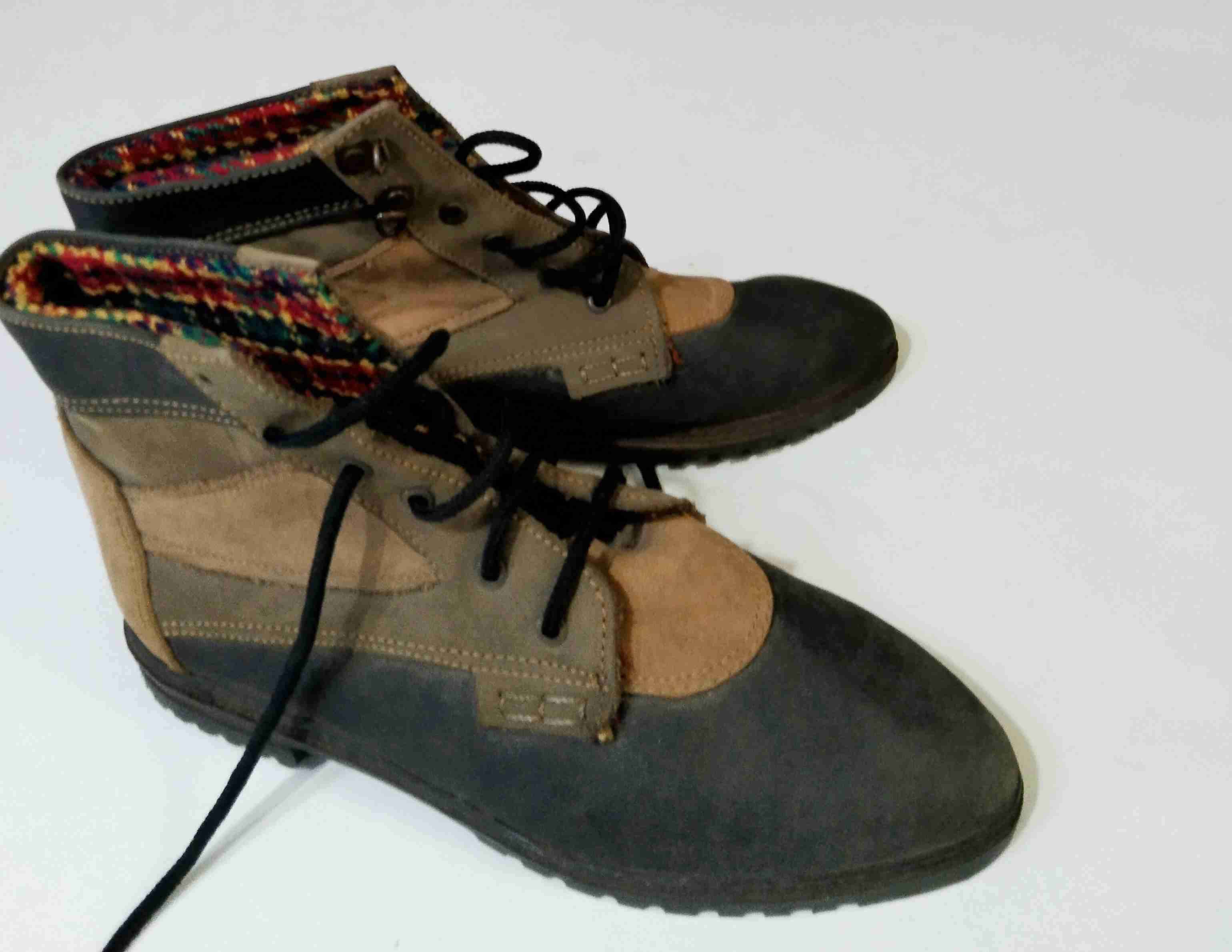 LOTE DE BOTINES DE MUJER N 35 Y 36 - miniatura 3