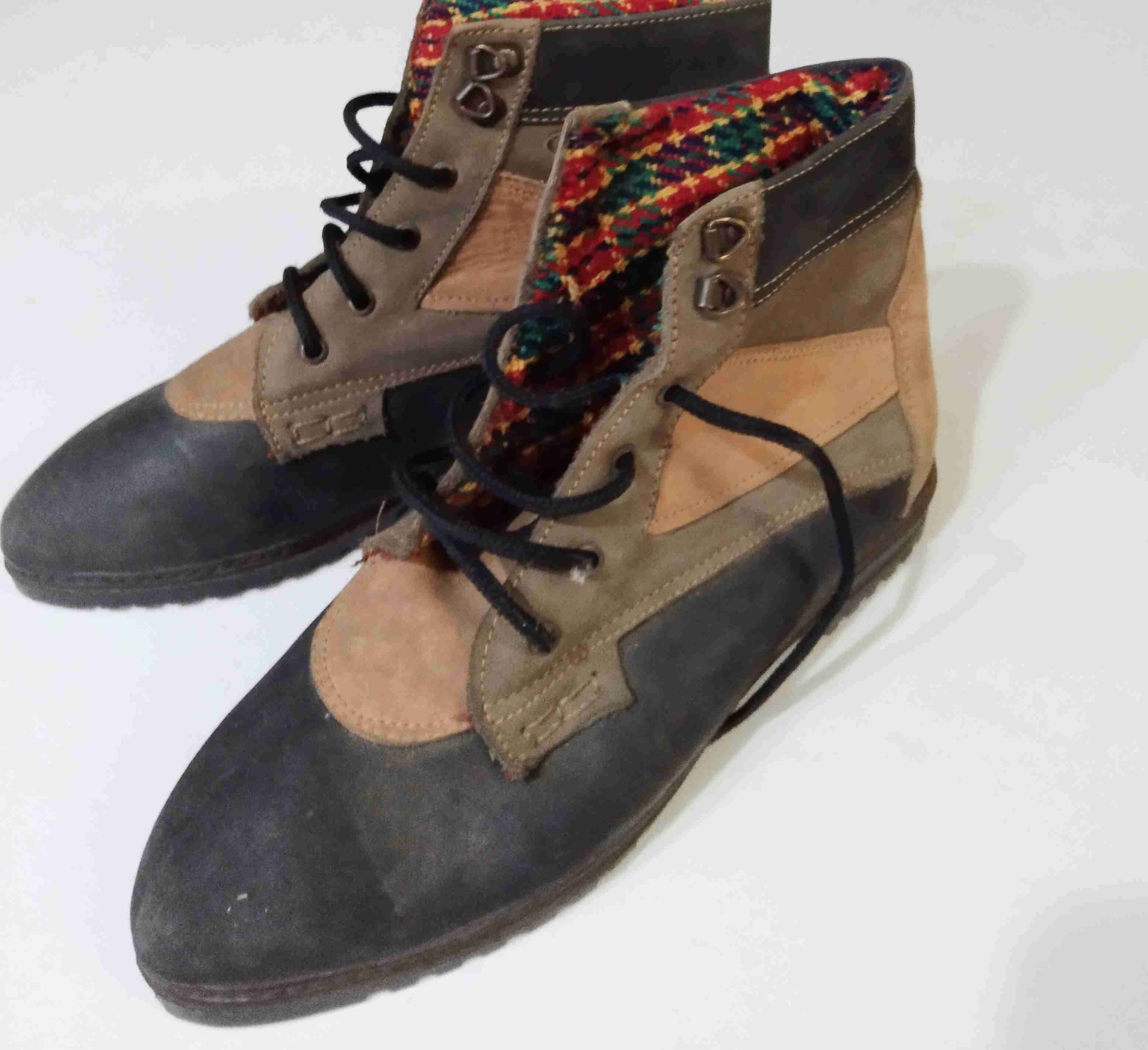 LOTE DE BOTINES DE MUJER N 35 Y 36 - miniatura 6