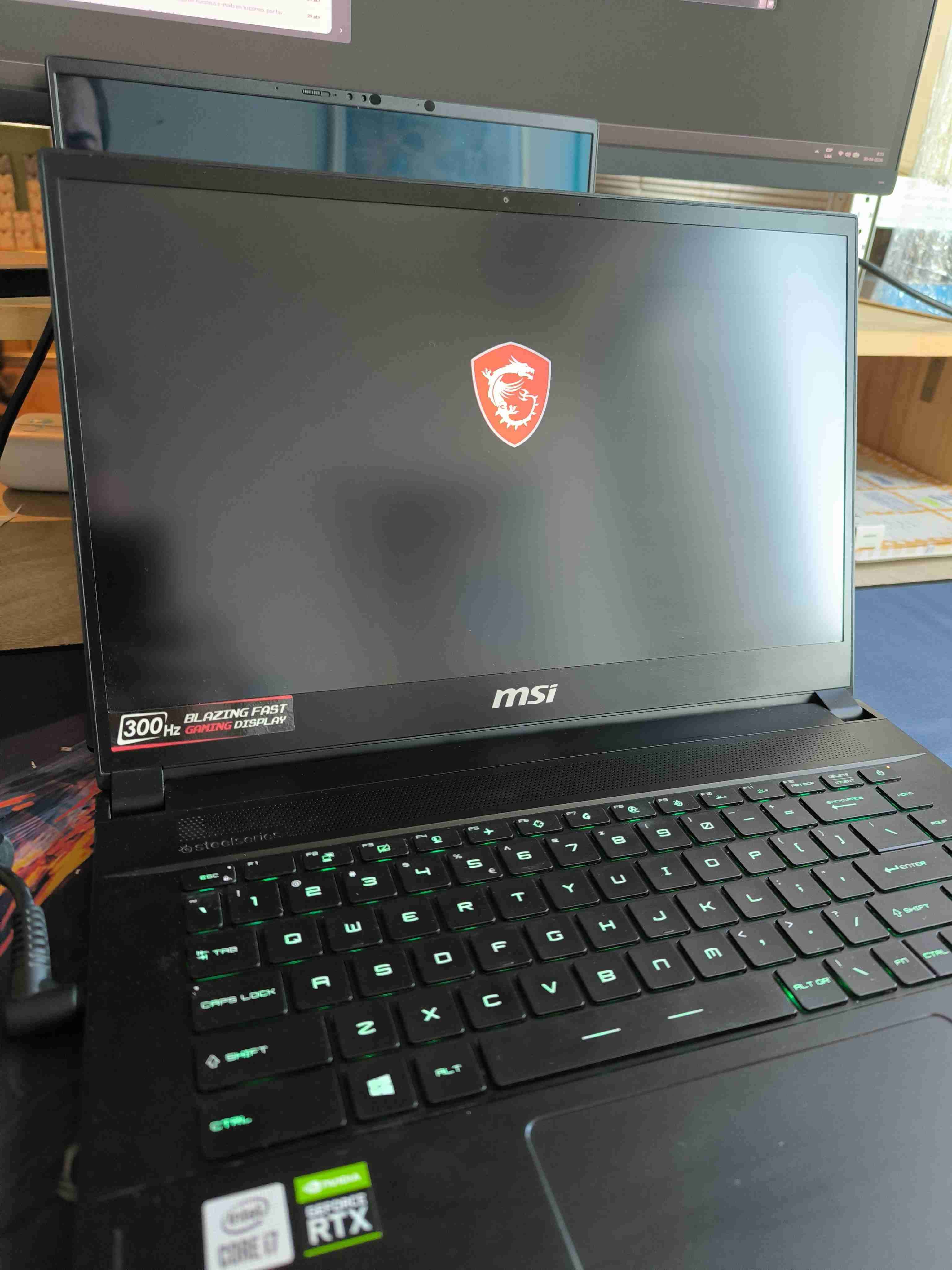 Laptop MSI GS66 Stealth - miniatura 1