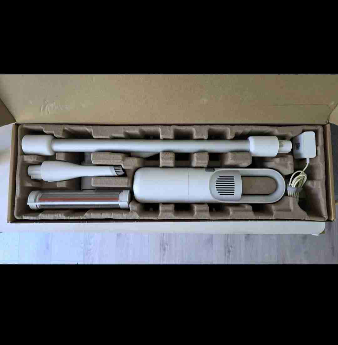 Aspiradora portátil blanca - miniatura 2