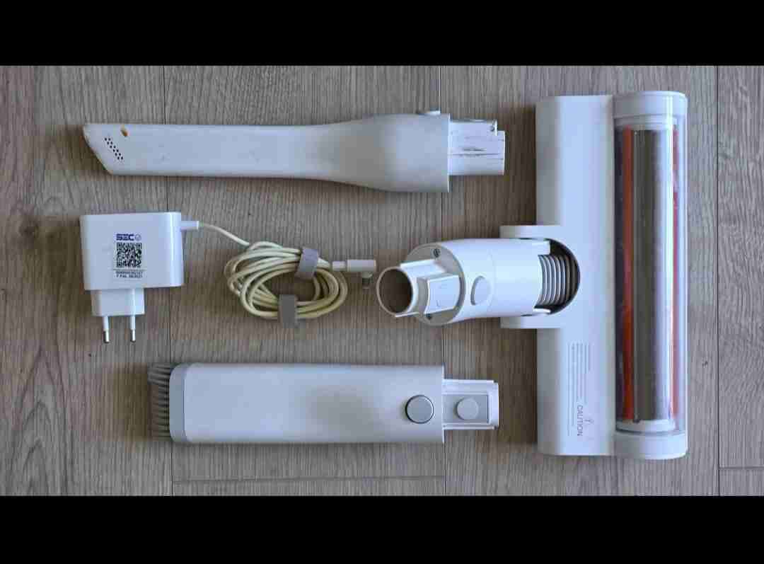 Aspiradora portátil blanca - miniatura 3