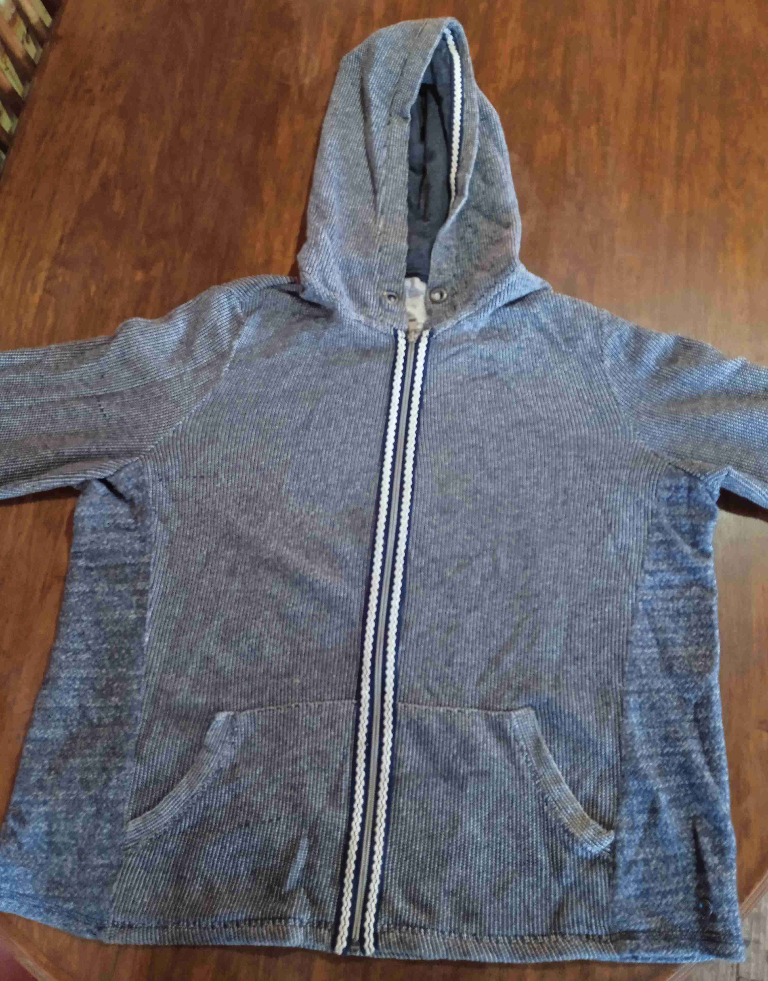 Ropa en buen estado - miniatura 2