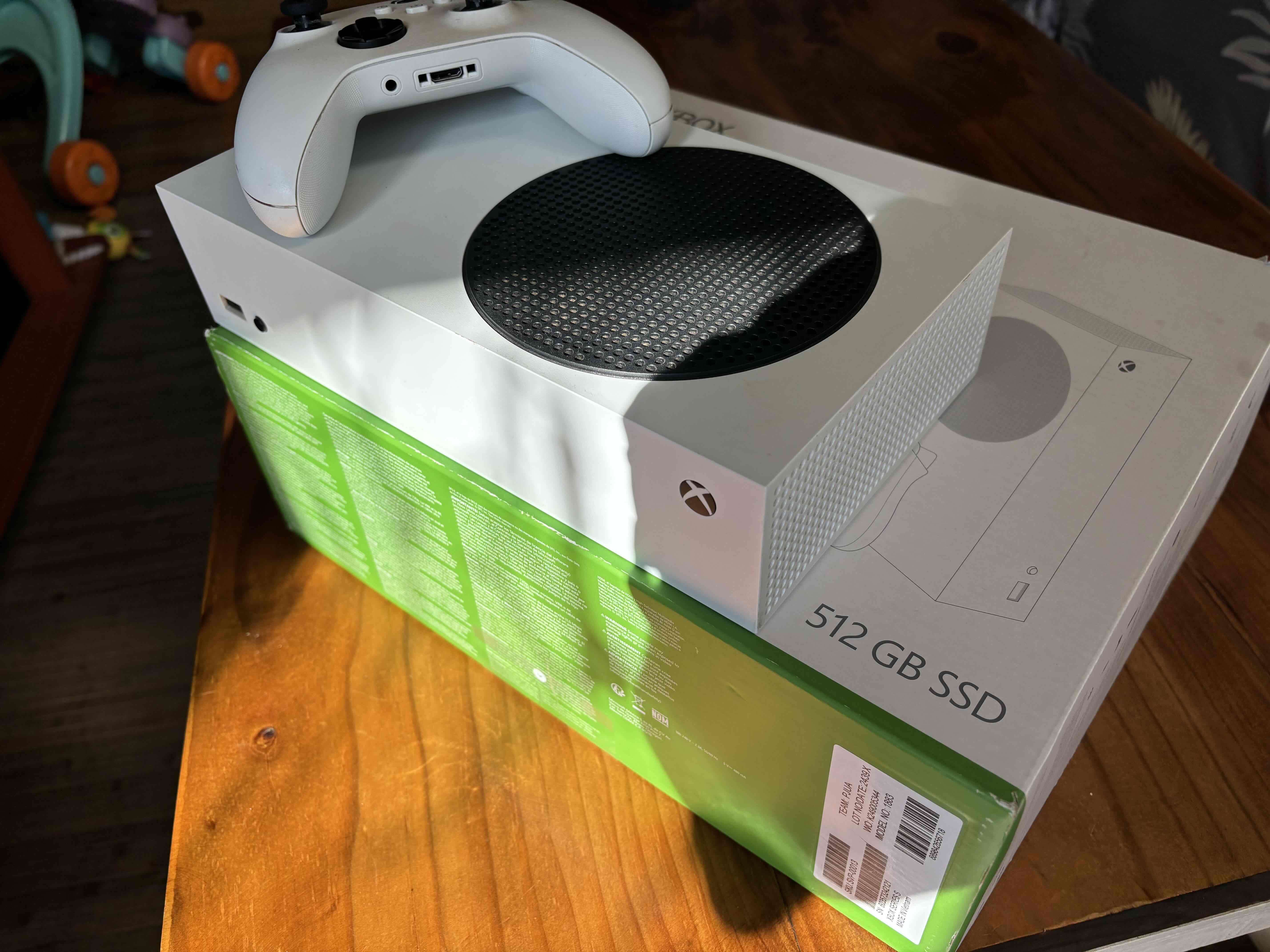 Consola Xbox serie s  512 GB SSD - miniatura 1