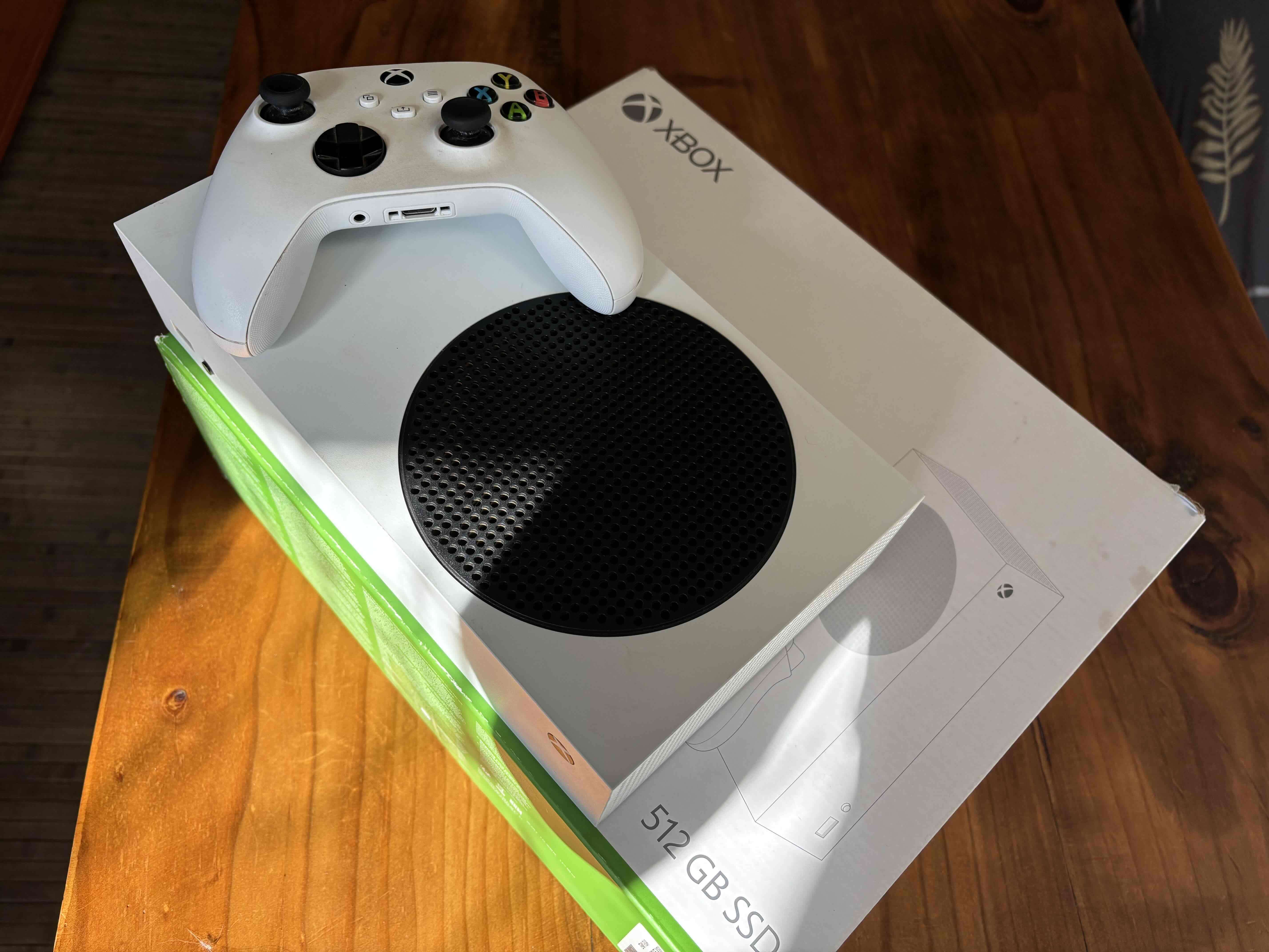 Consola Xbox serie s  512 GB SSD - miniatura 4