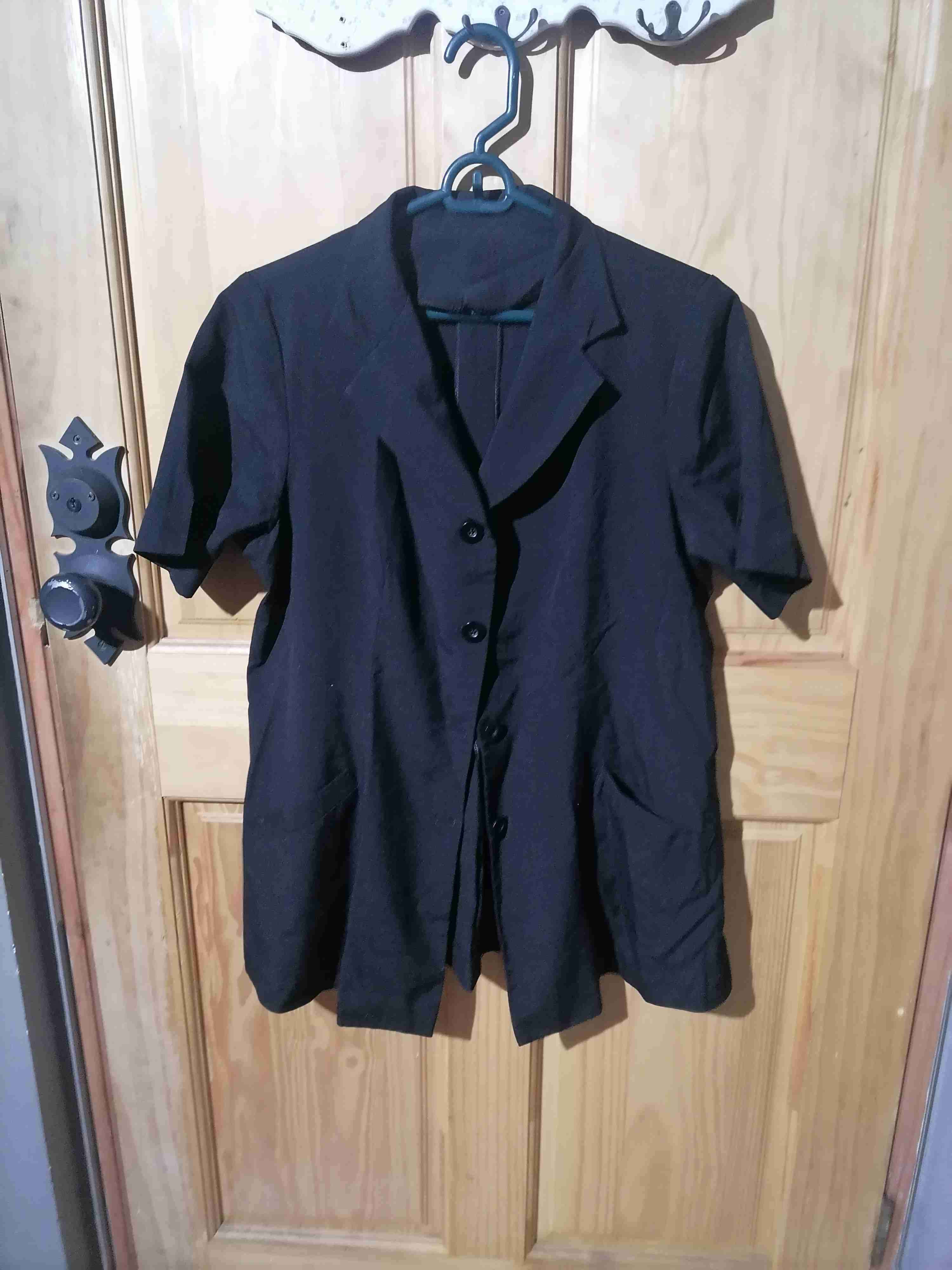 Chaqueta negra elegante - miniatura 2