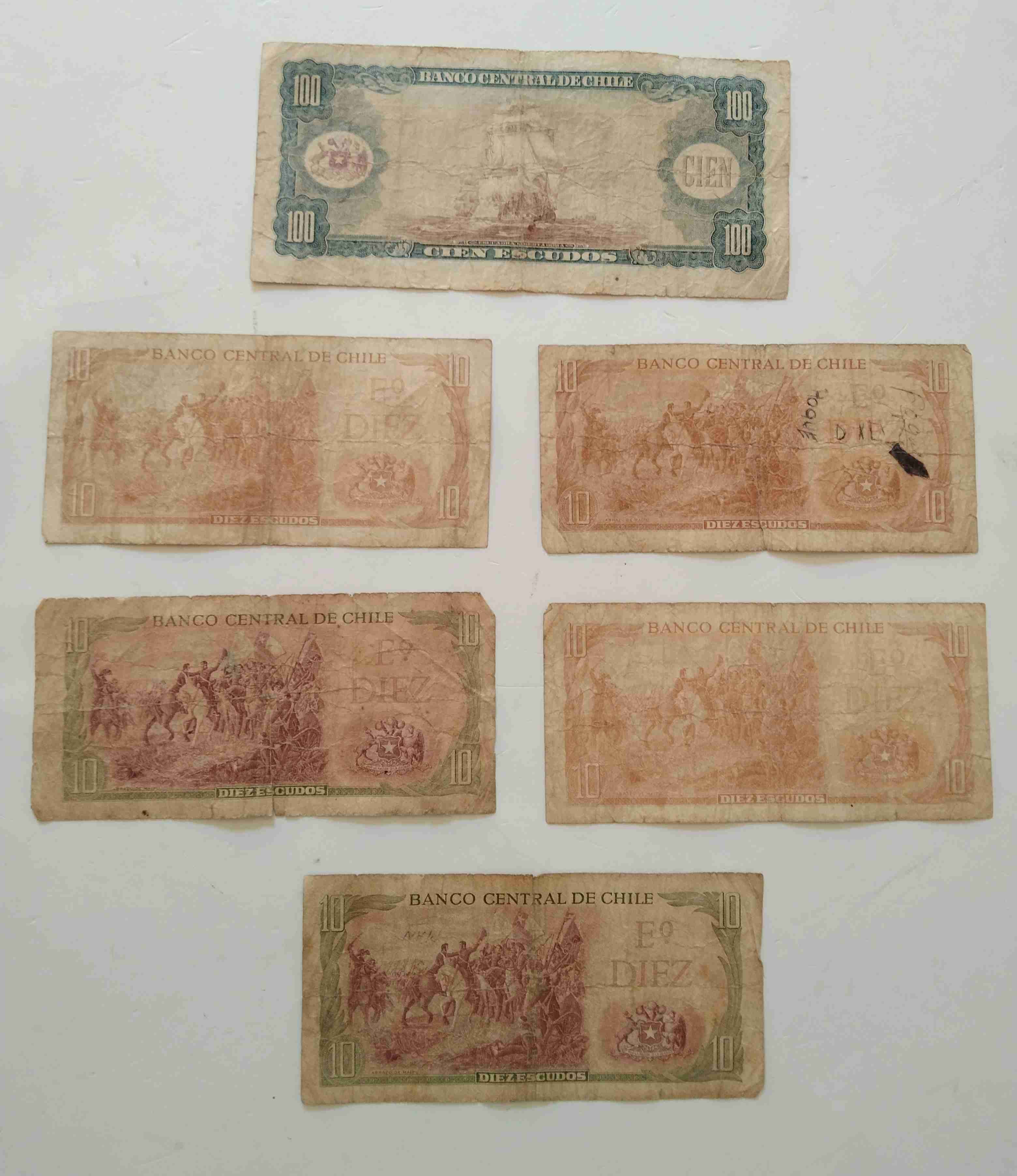 Lote de seis billetes antiguos chilenos - miniatura 1