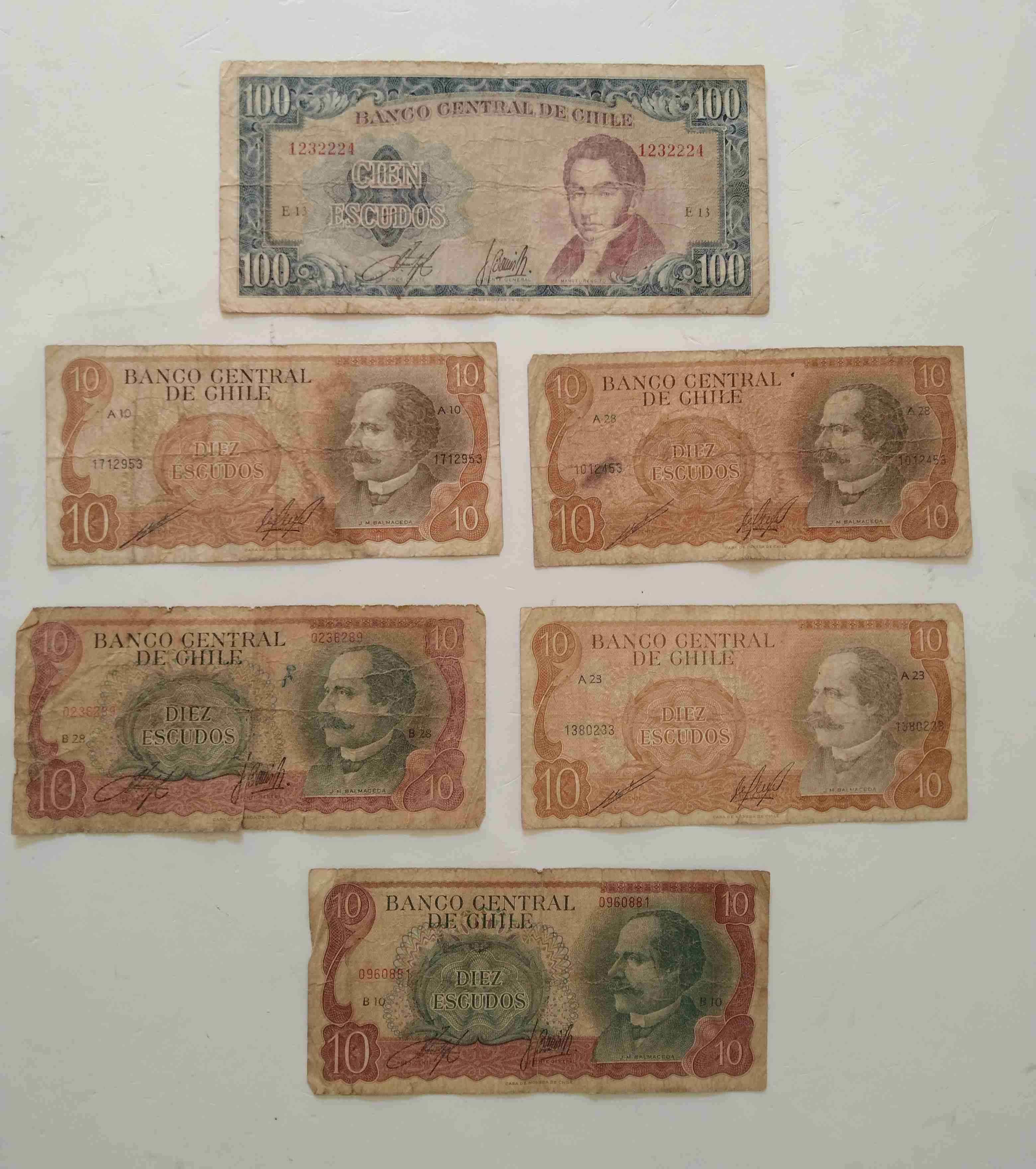 Lote de seis billetes antiguos chilenos - miniatura 5