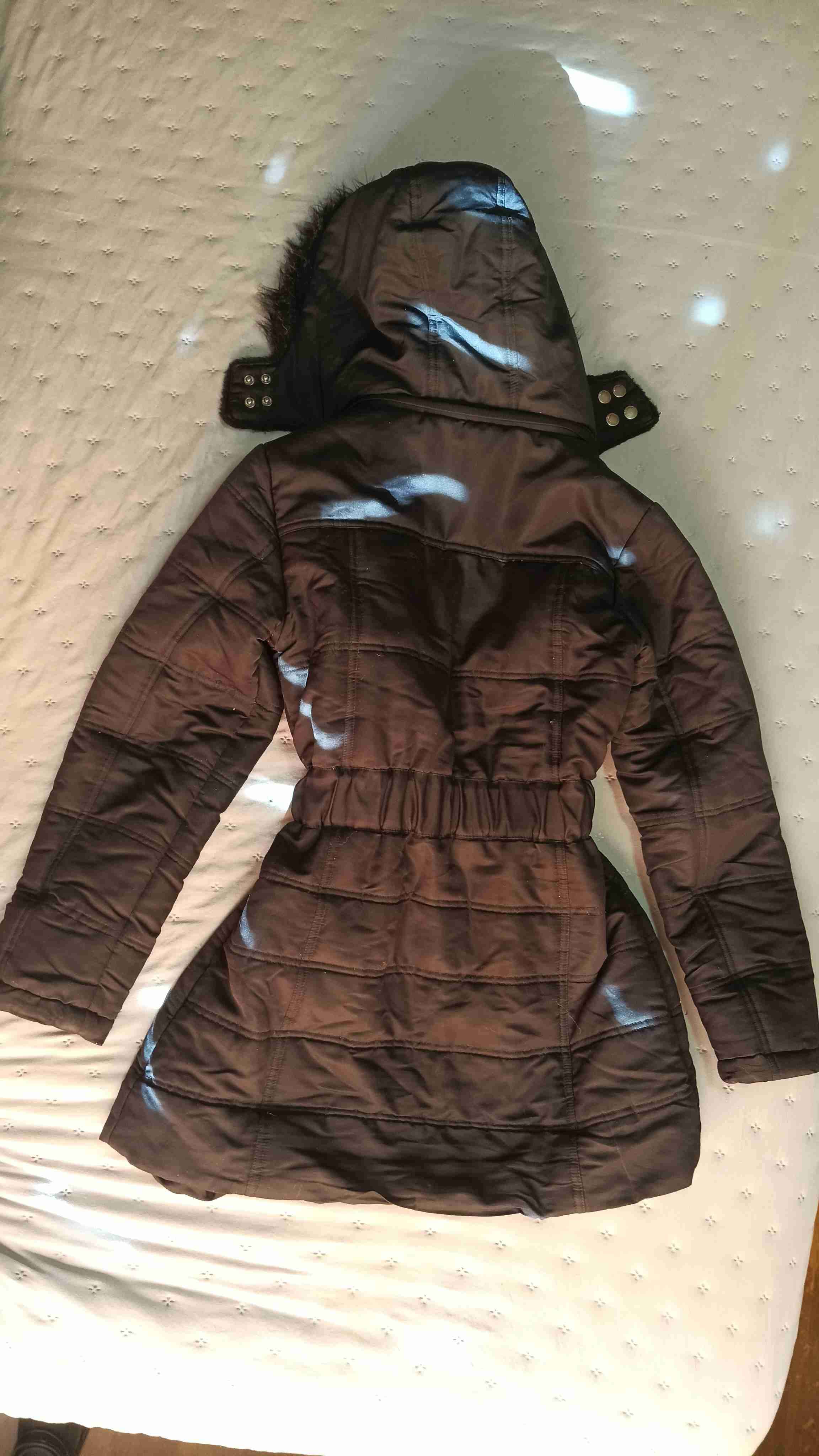 Abrigo largo con capucha y cinturón - miniatura 2