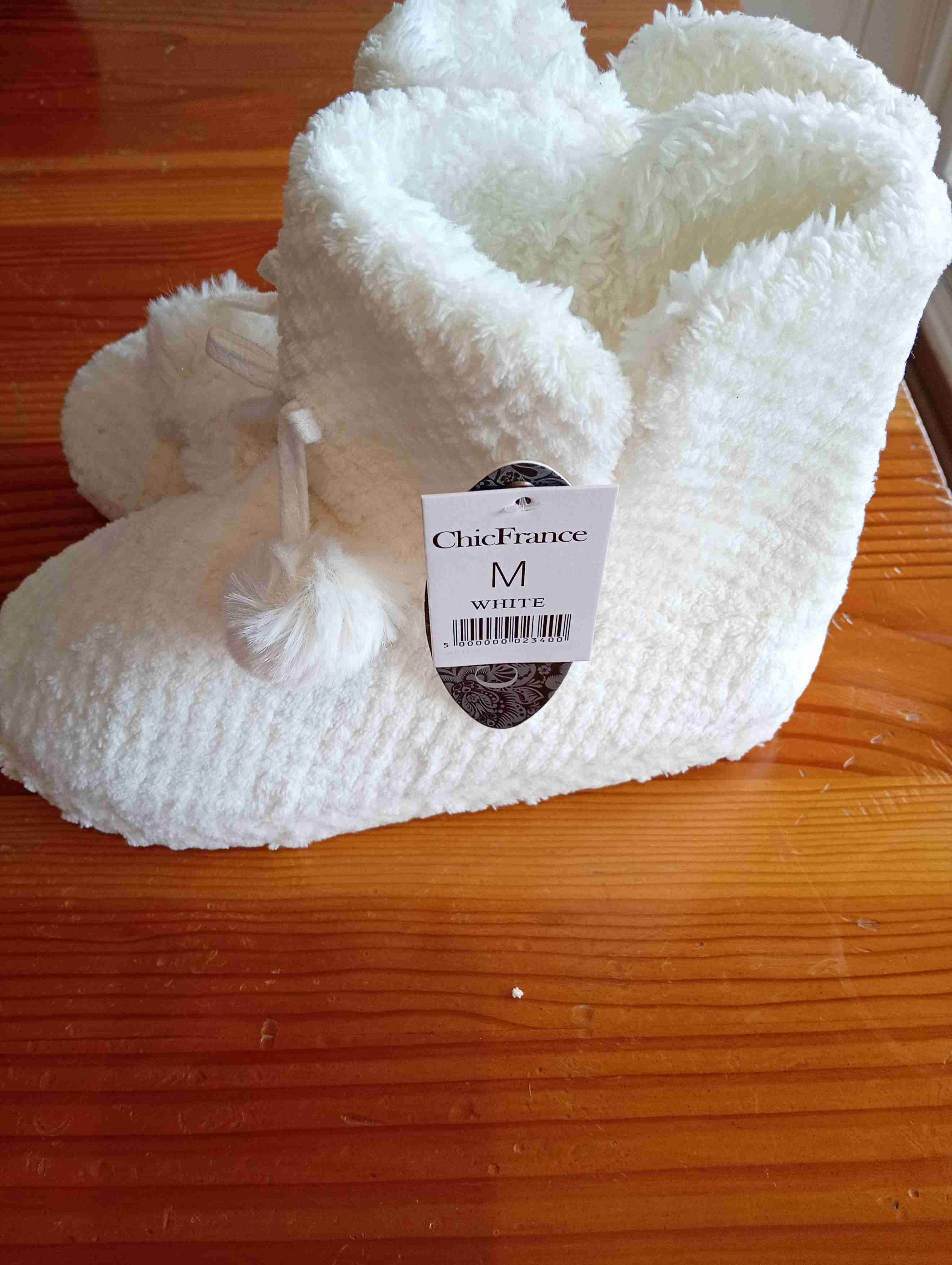 Pantuflas blancas de oveja suave 34-37 M - miniatura 2