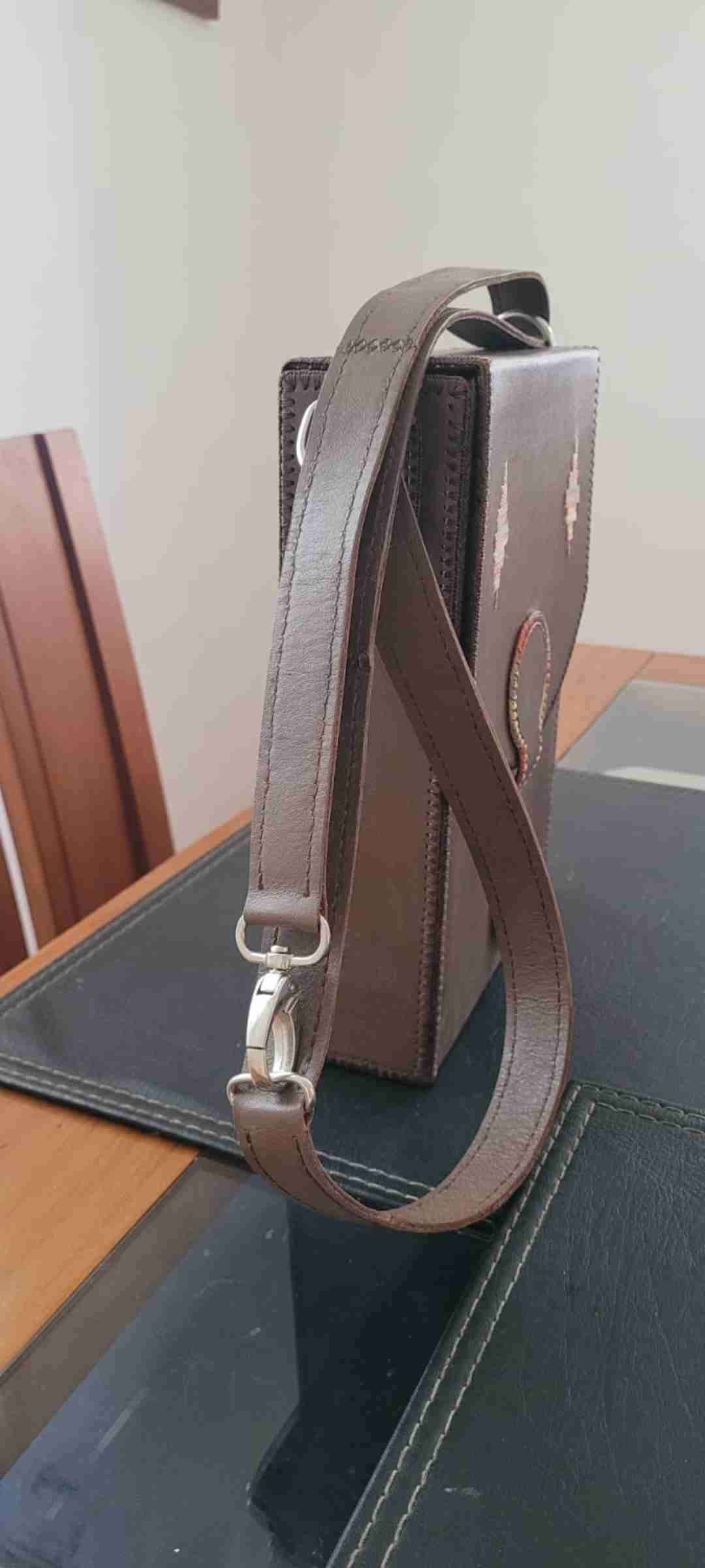 Bolso matero de cuero artesanal - miniatura 3