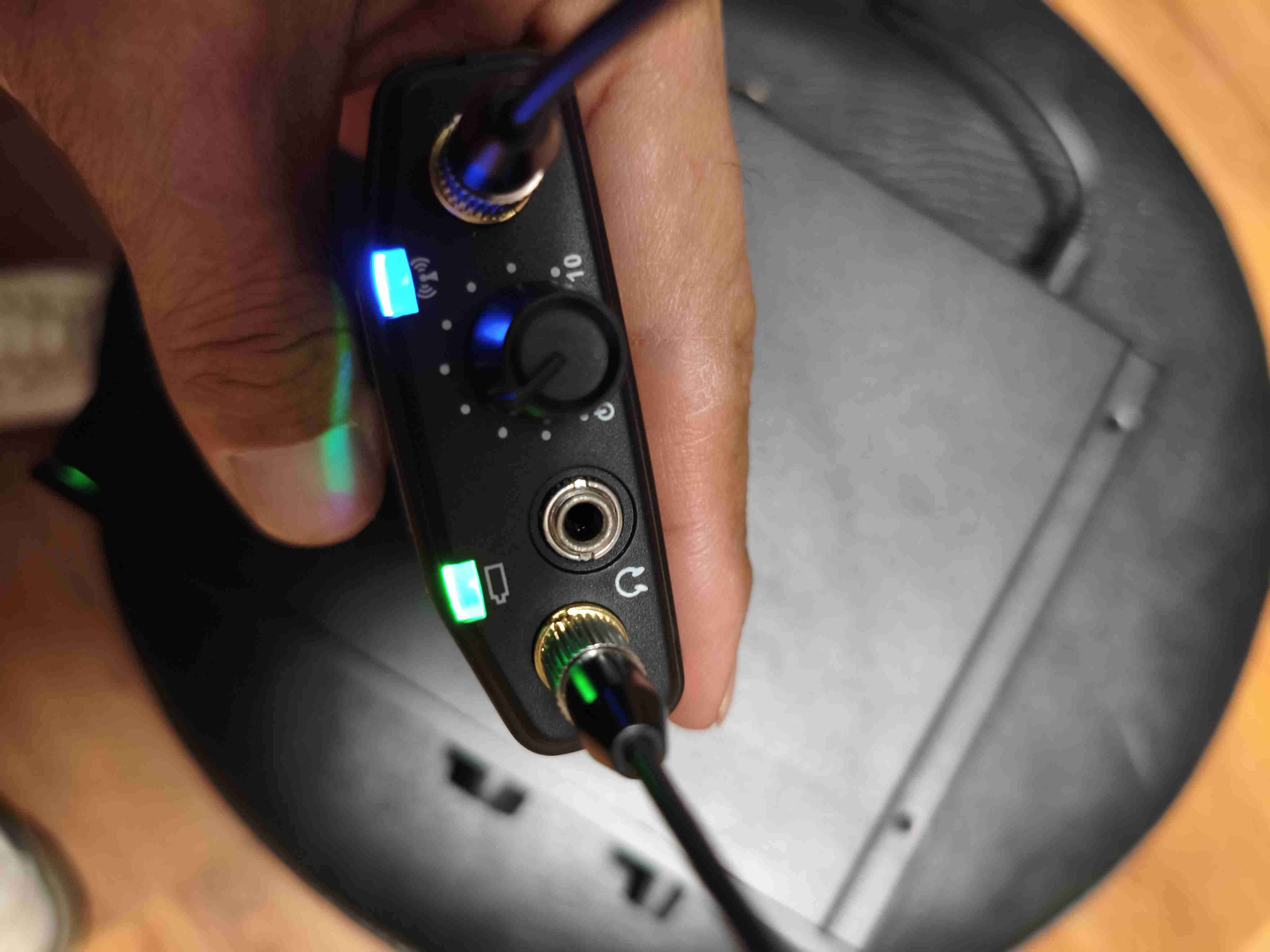 Monitor in Ear Shure PSM900 metal - miniatura 4