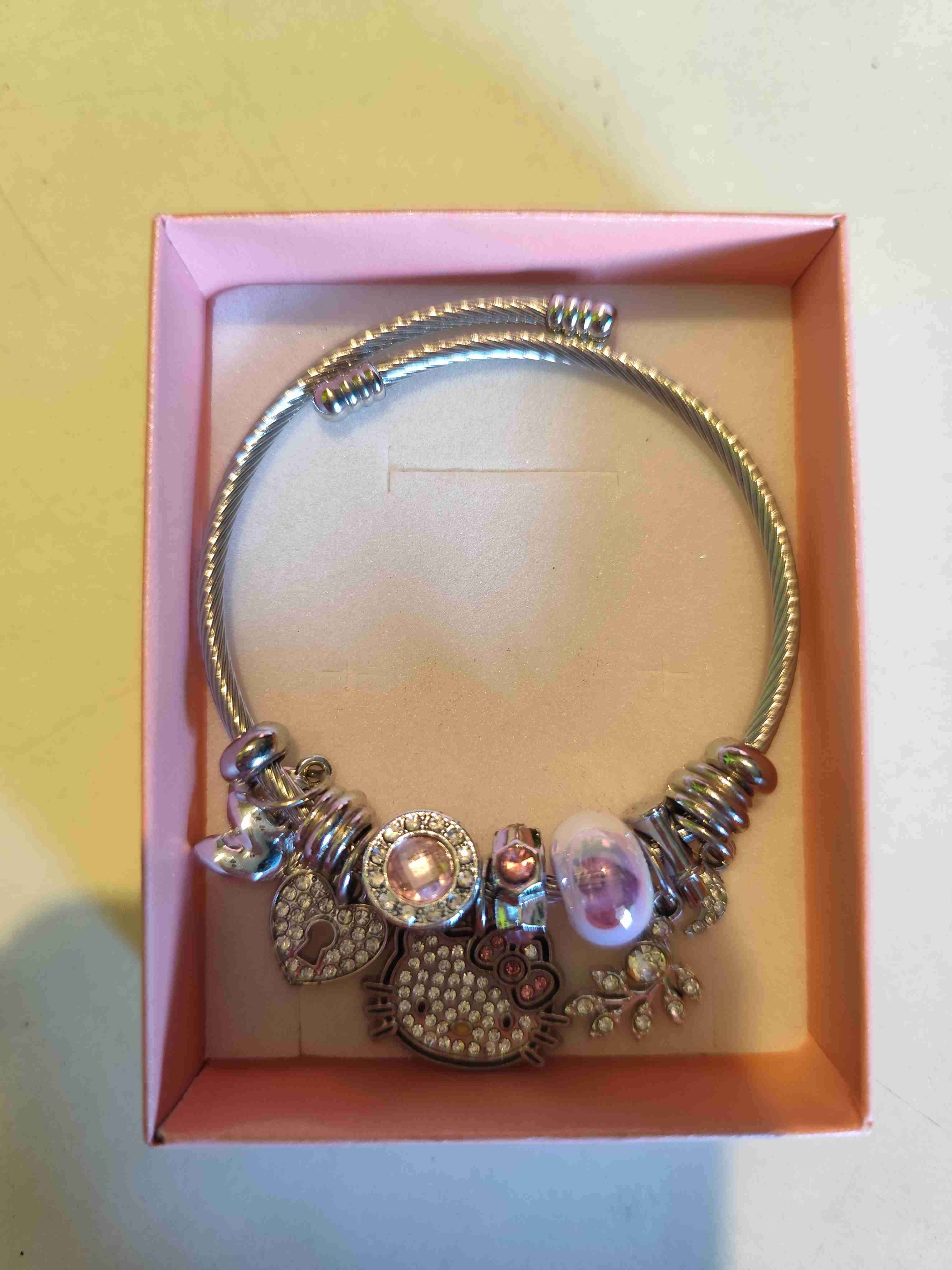 Pulsera con dijes decorativos hello Kitty - miniatura 2