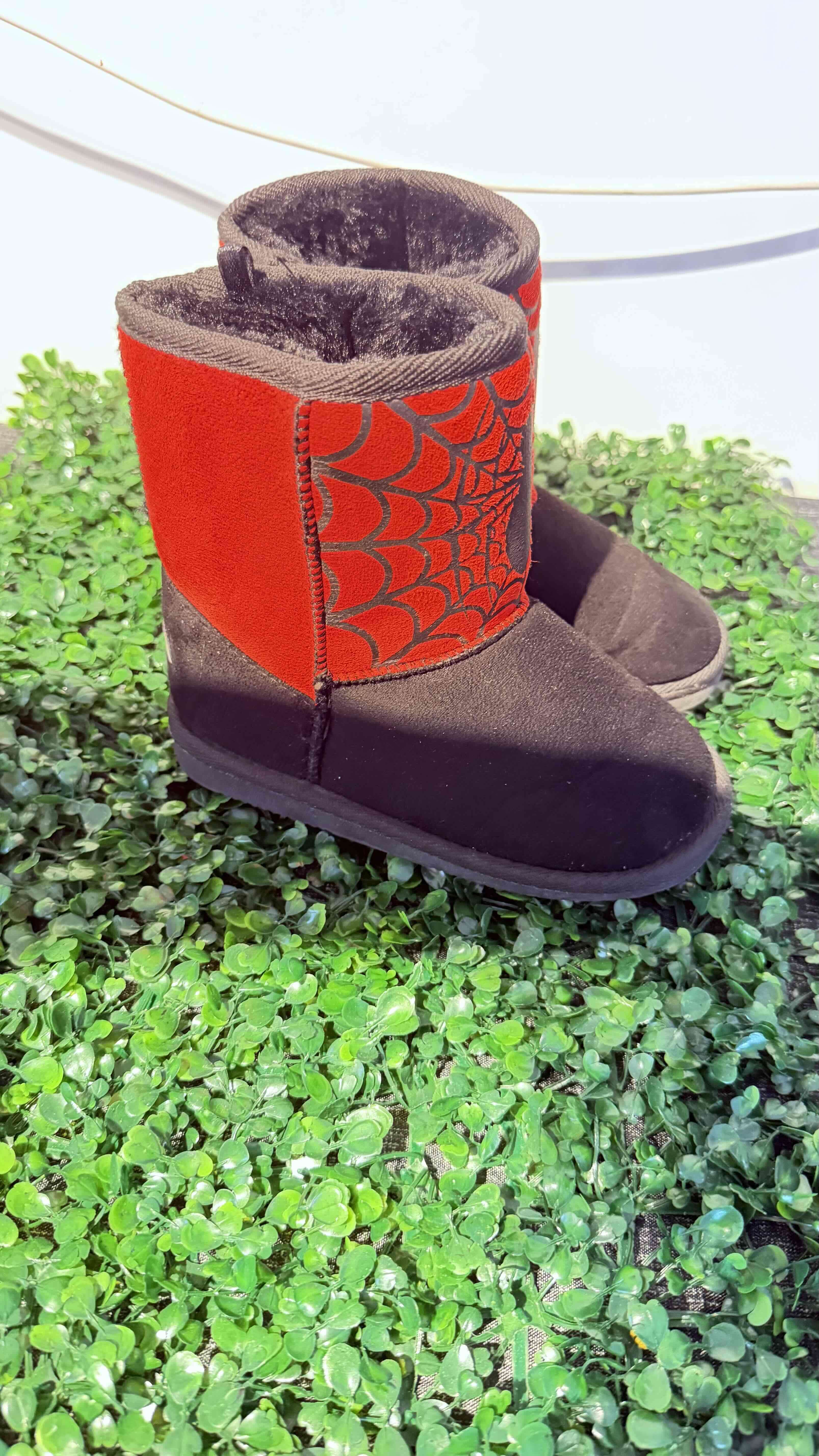 Botas infantiles con diseño de telaraña - miniatura 2