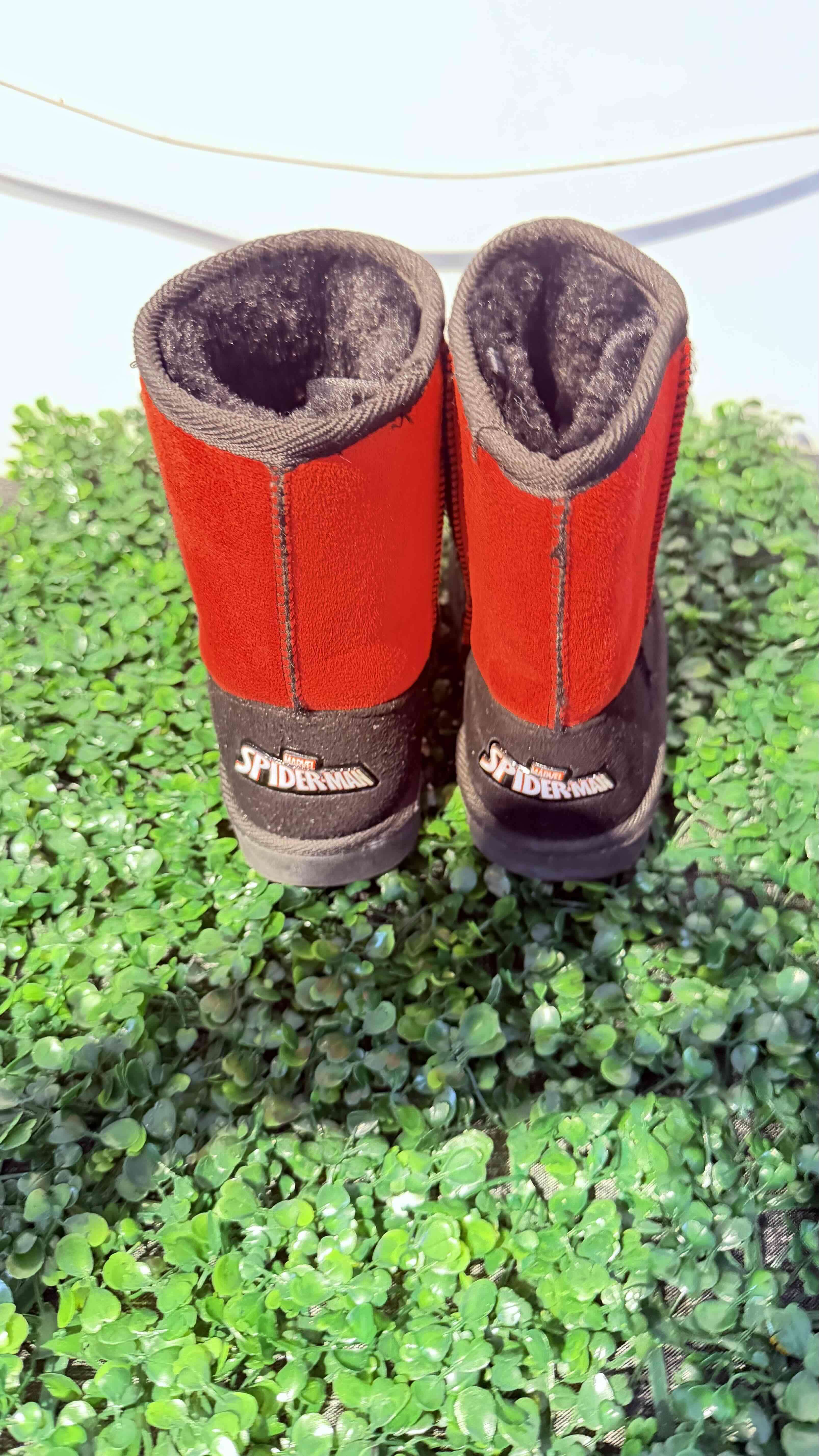 Botas infantiles con diseño de telaraña - miniatura 3