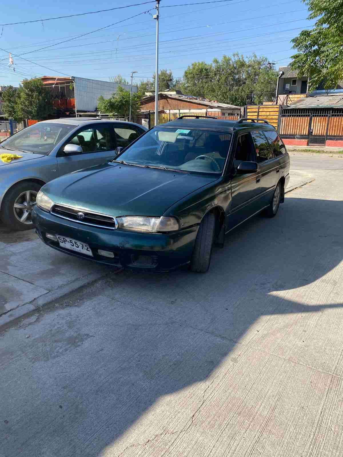 Subaru legacy lx 98 - miniatura 1