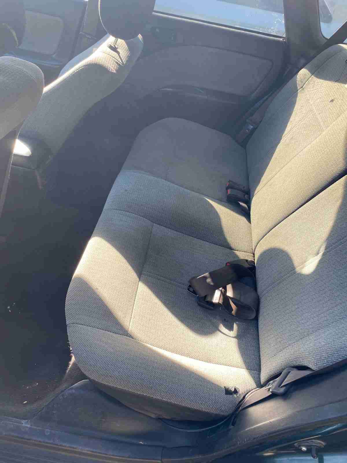 Subaru legacy lx 98 - miniatura 3