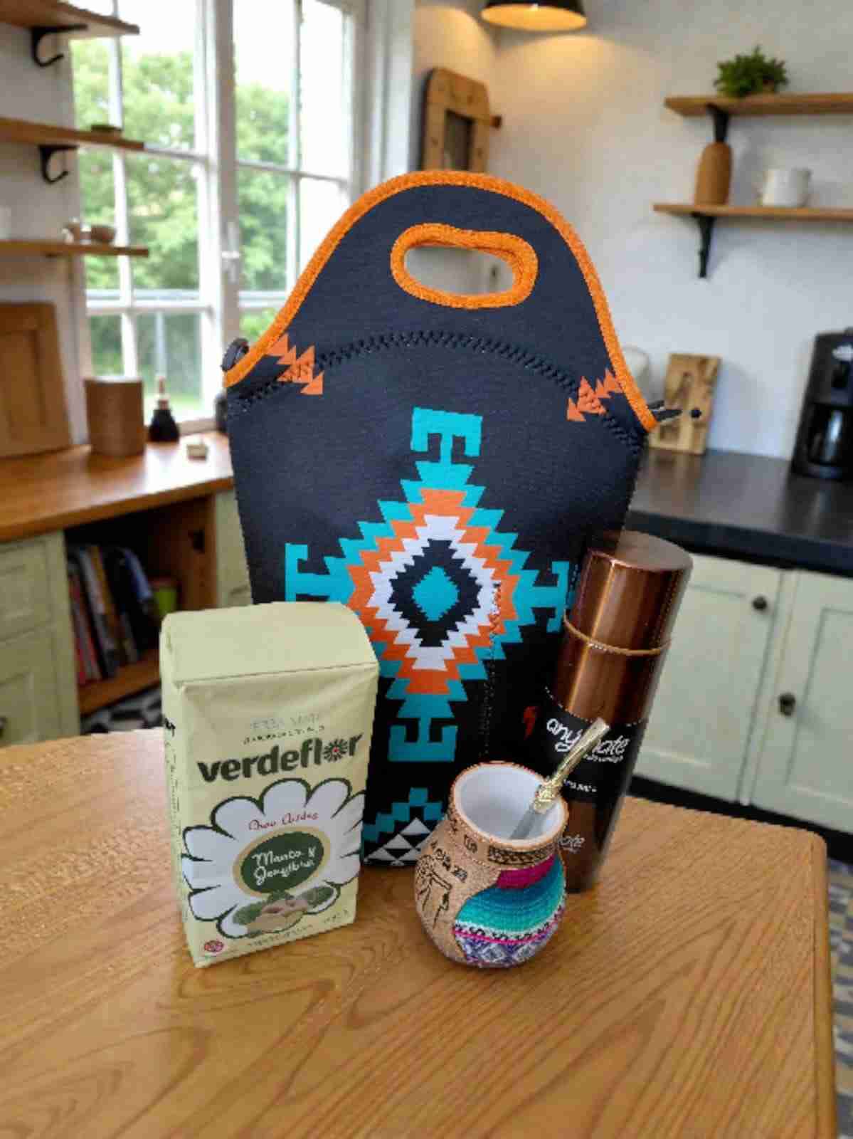 Set de mate con bolso térmico,termo ,yerba, mate c