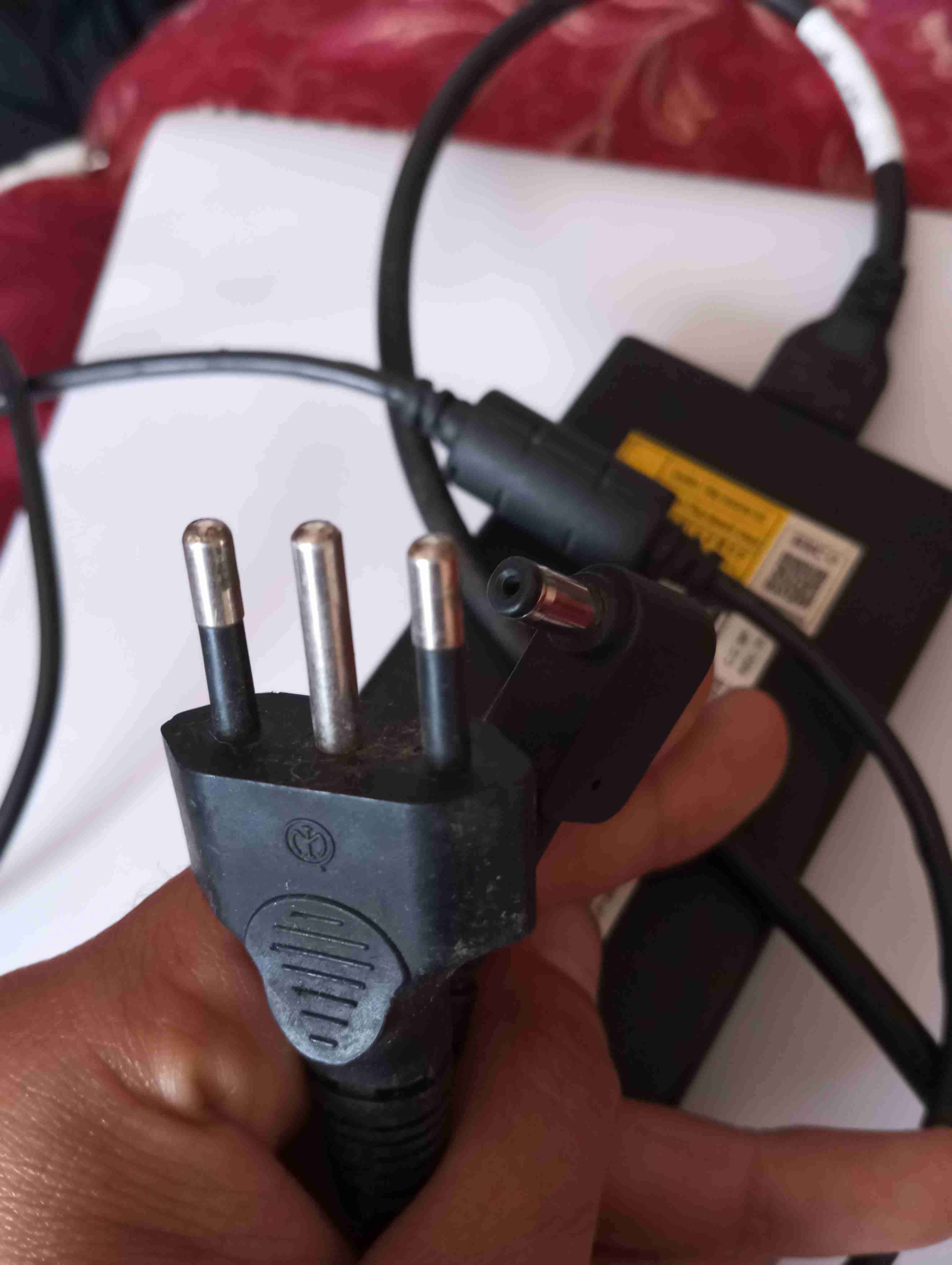 Cargador Original Delta 180W (19.5V 9.23A) - Ideal - miniatura 2