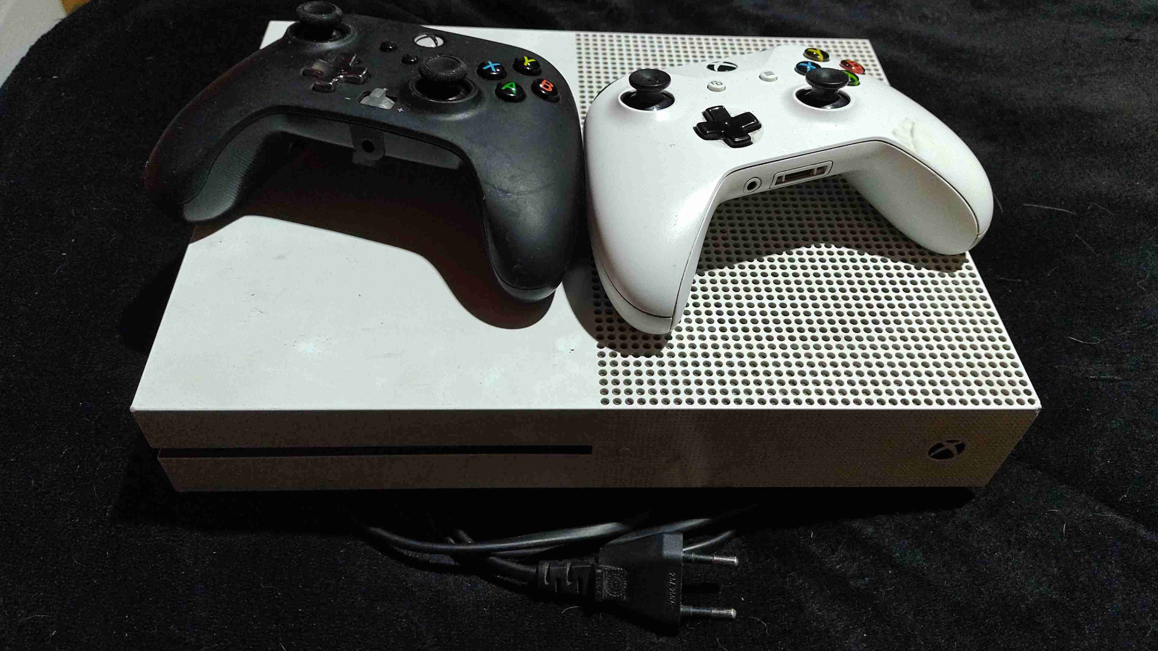 Xbox one Consola de juegos con 2 mandos