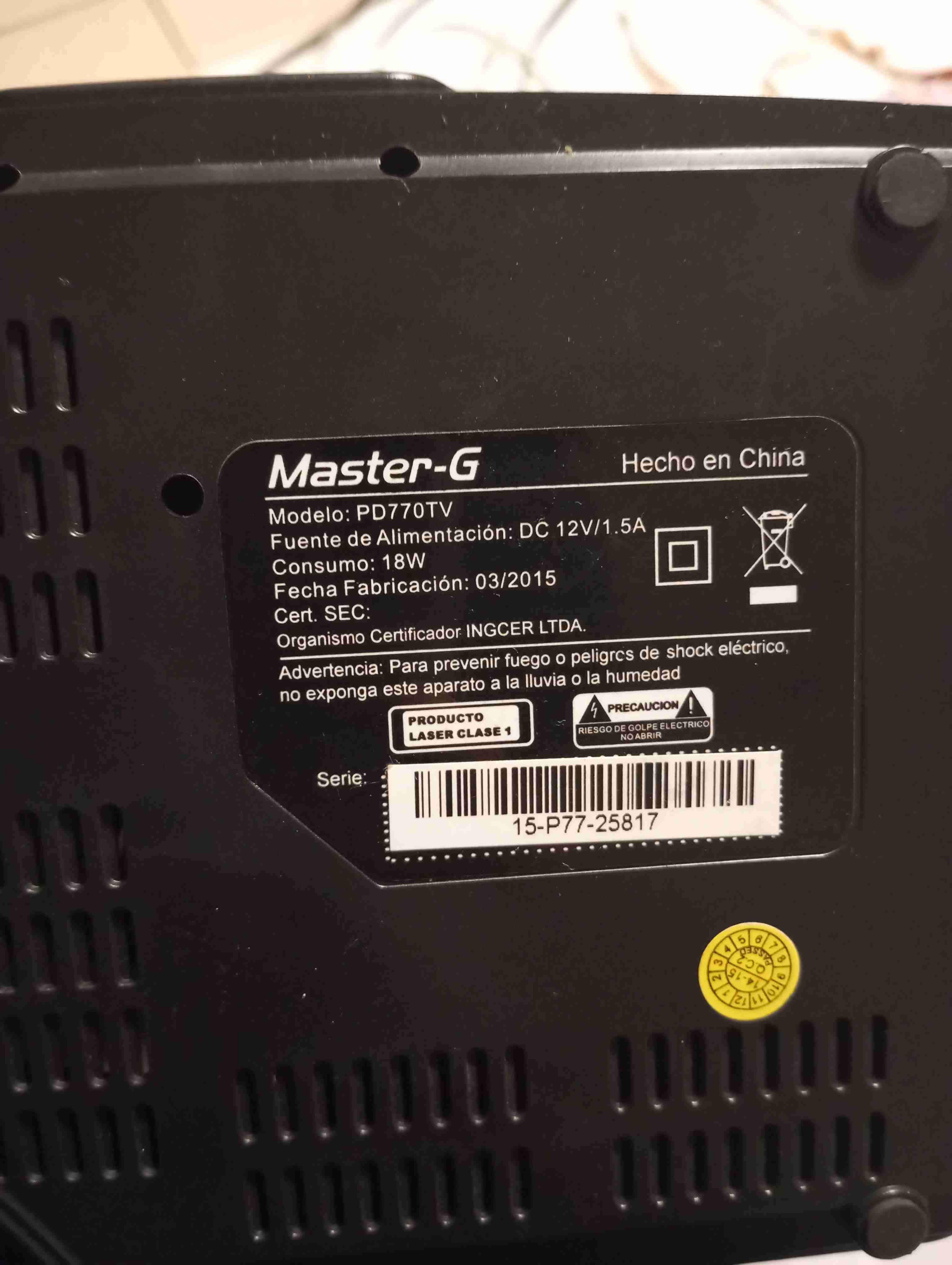 Reproductor DVD Portátil Master-G + Bolso y Contro - miniatura 4