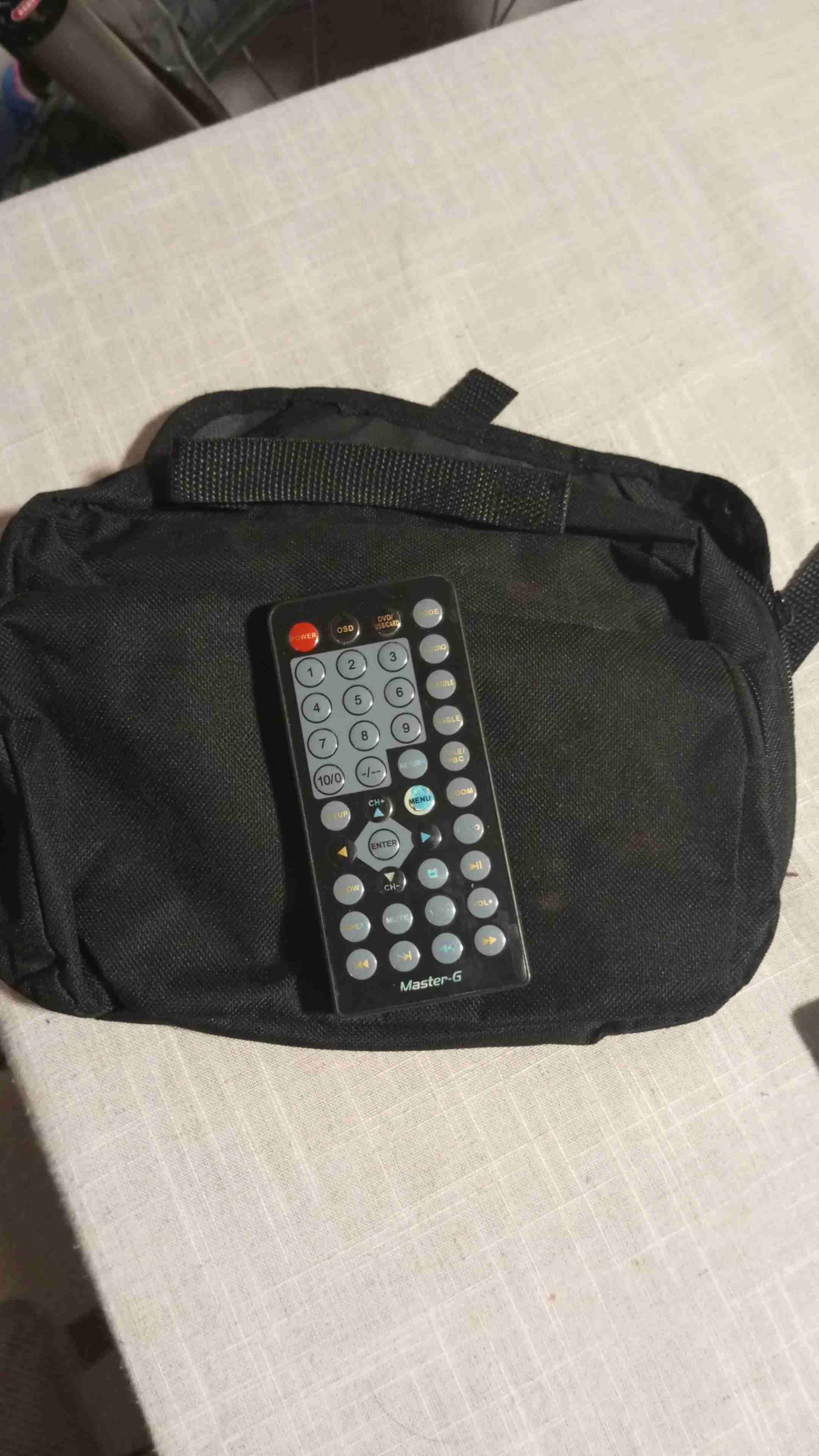 Reproductor DVD Portátil Master-G + Bolso y Contro - miniatura 5