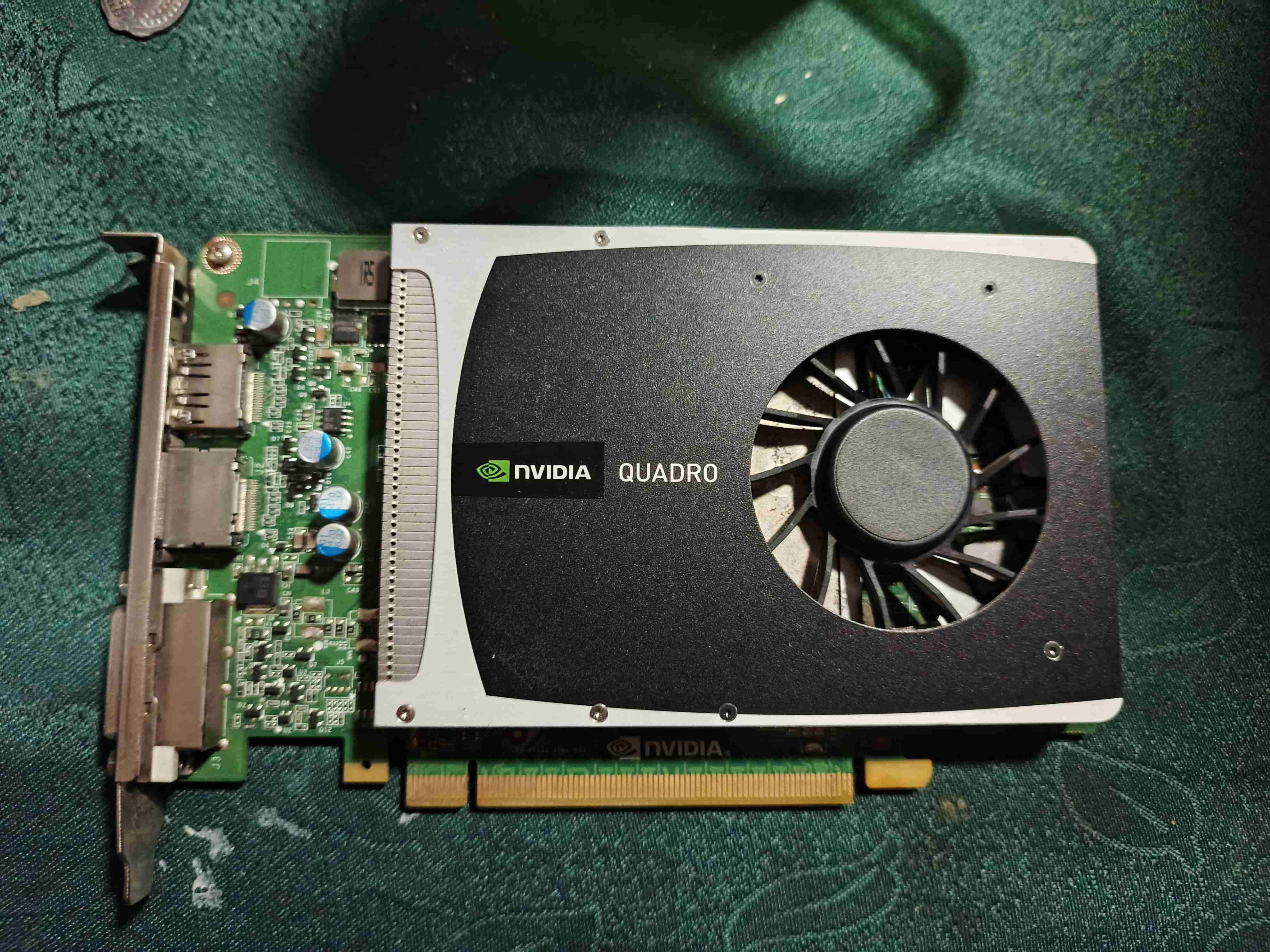 Tarjeta gráfica NVIDIA Quadro - miniatura 1