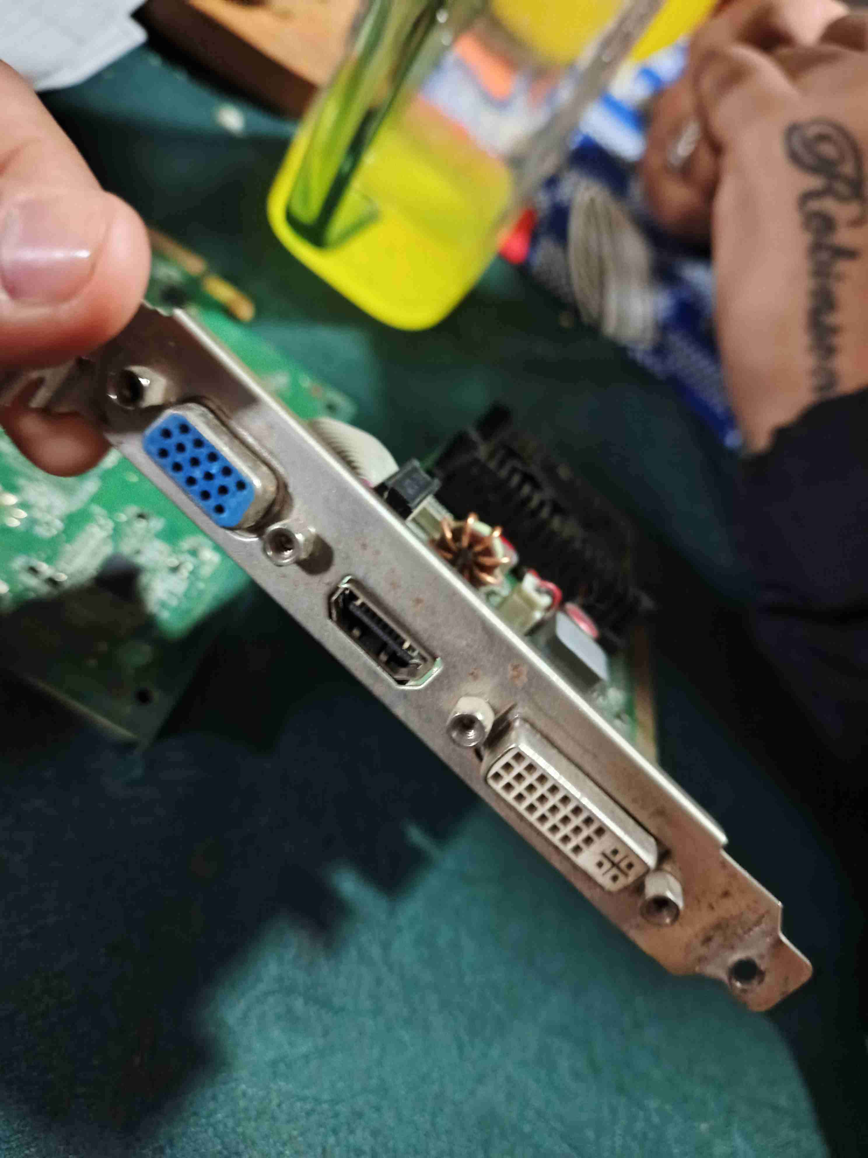 Tarjeta gráfica NVIDIA Quadro - miniatura 4