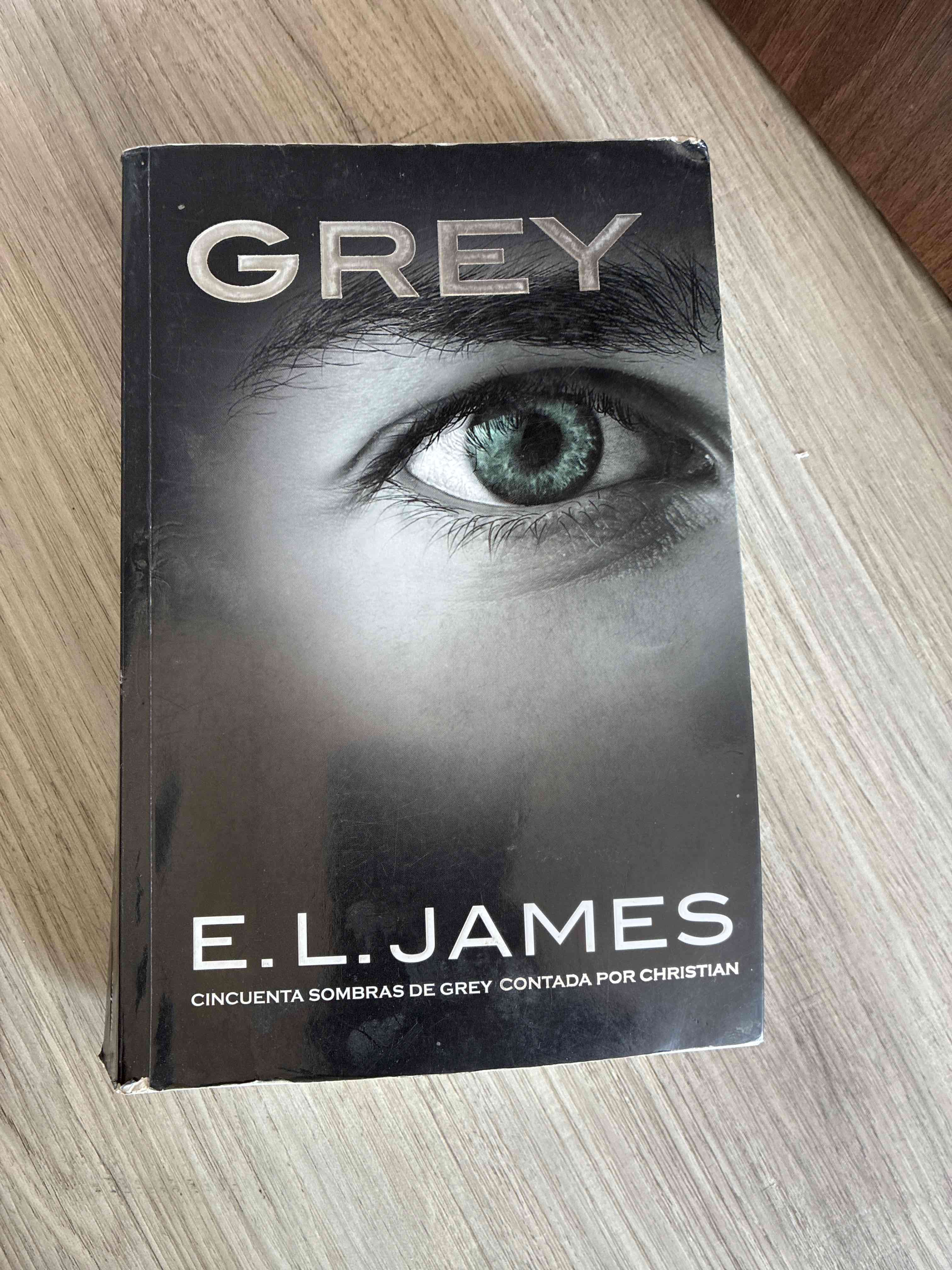 Libro 'Grey' de E.L. James
