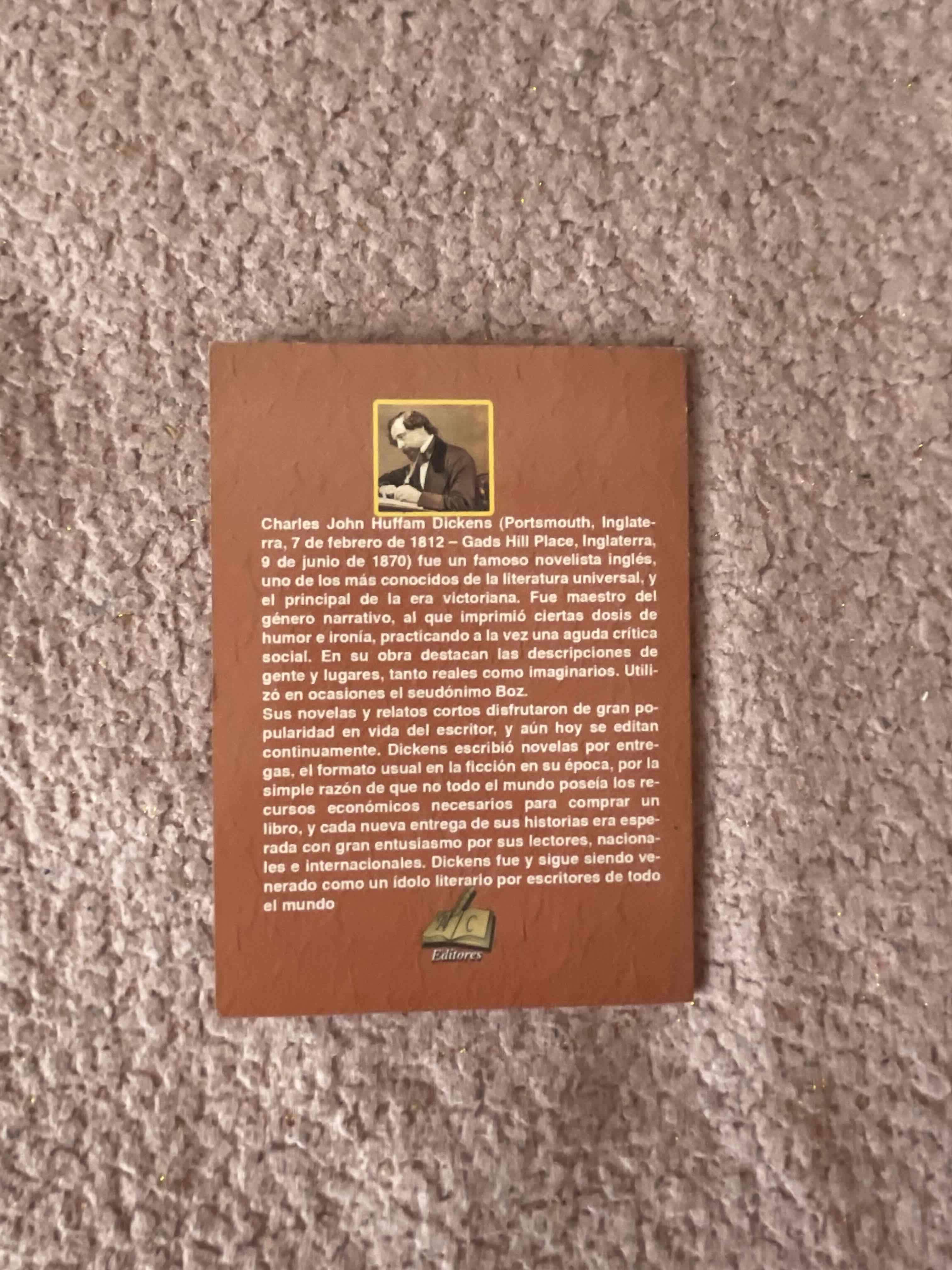 Libro Oliver Twist de Charles Dickens - miniatura 2