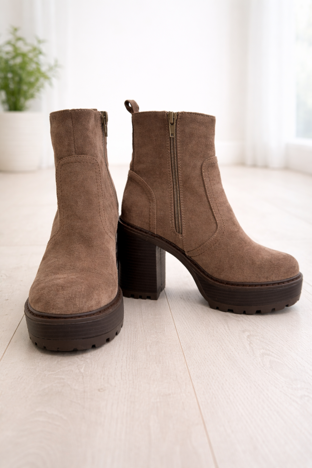 Botines de plataforma marrones nuevos - miniatura 3