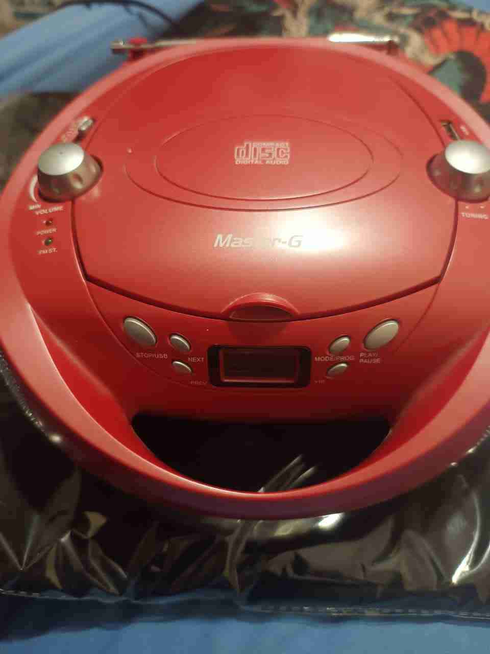 Radio Portátil Master-G CM150R - NUEVA (CD/USB/MP3 - miniatura 1