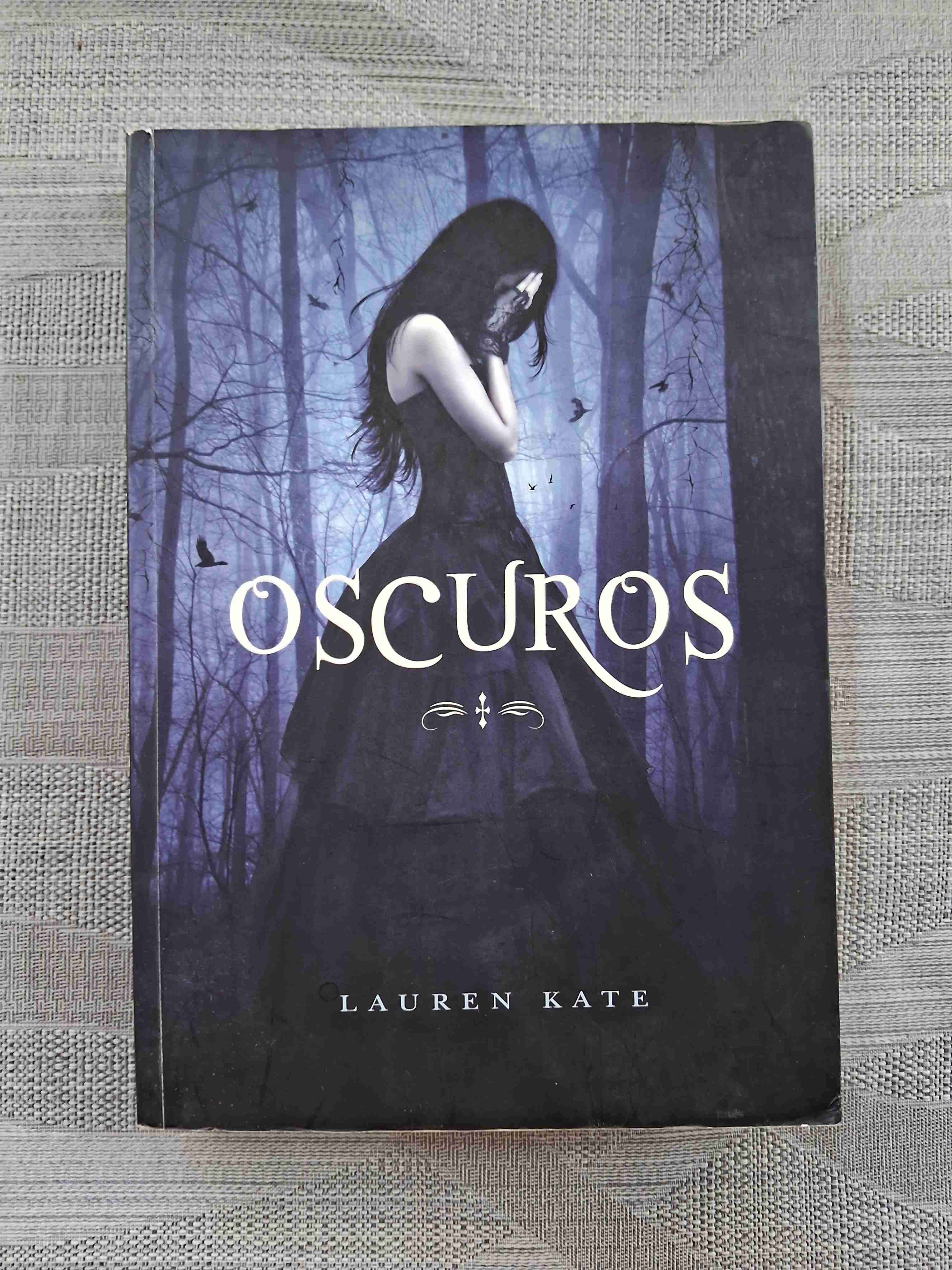 Oscuros, Lauren Kate (Original)