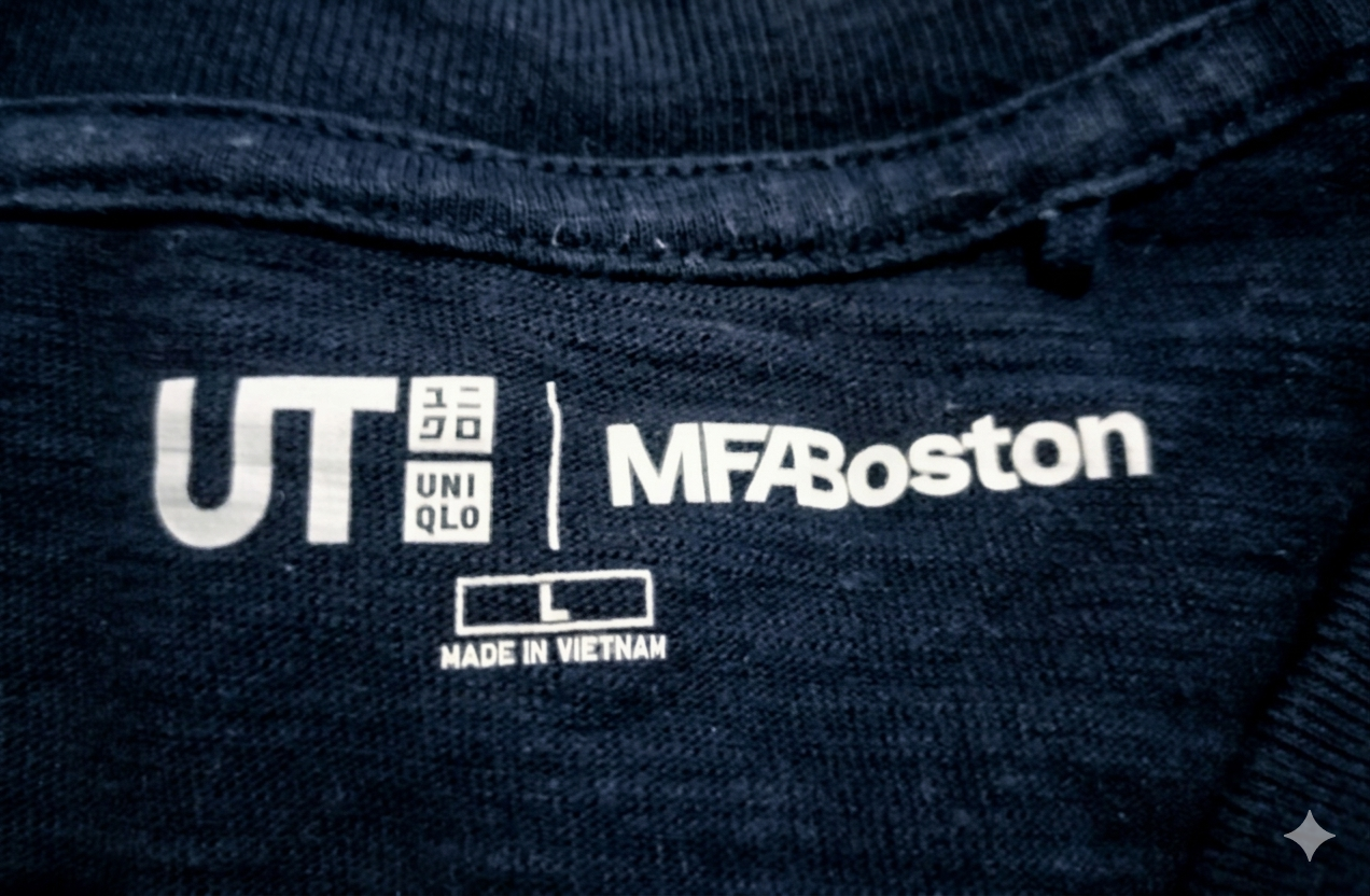 Polera UNIQLO UT "La Gran Ola" - miniatura 3