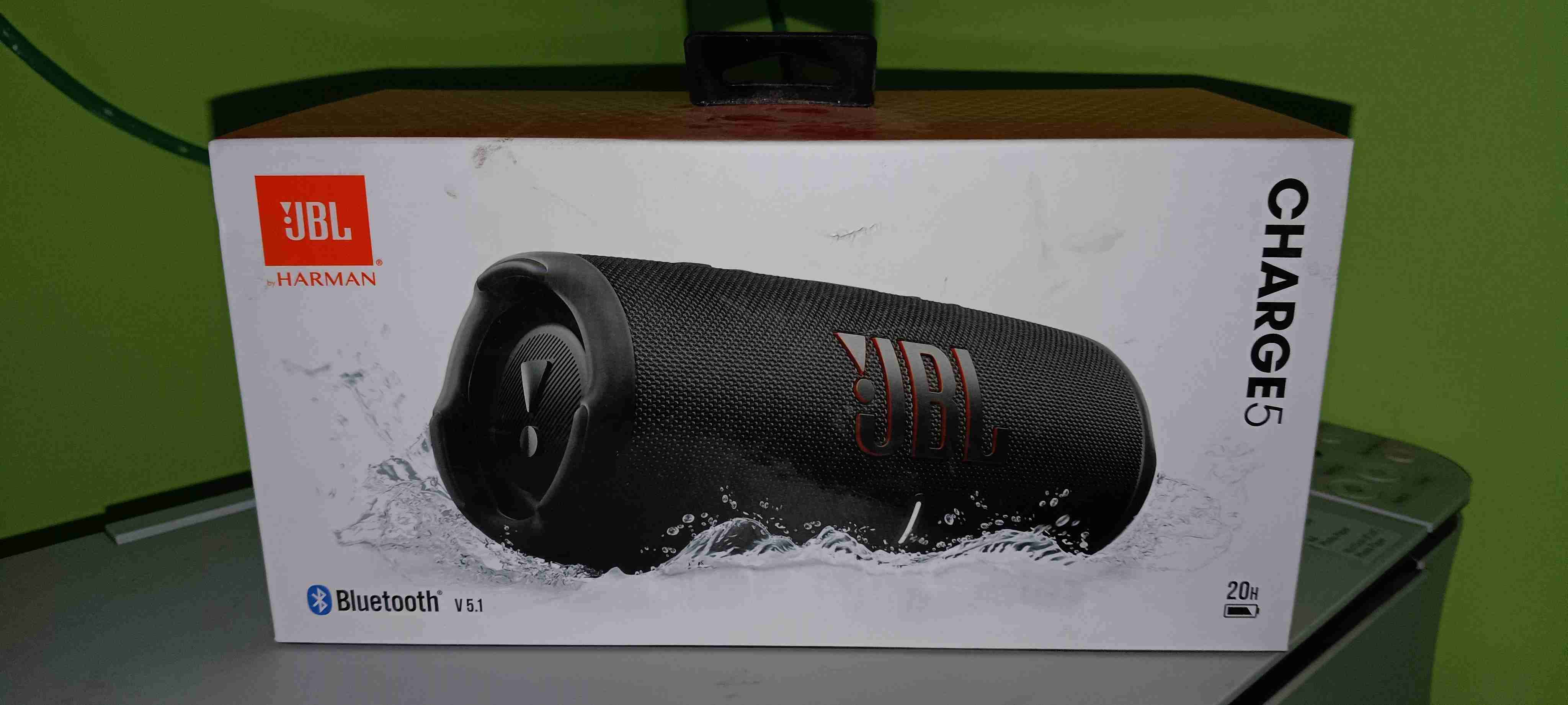 Parlante JBL Charge 5 negro - miniatura 2