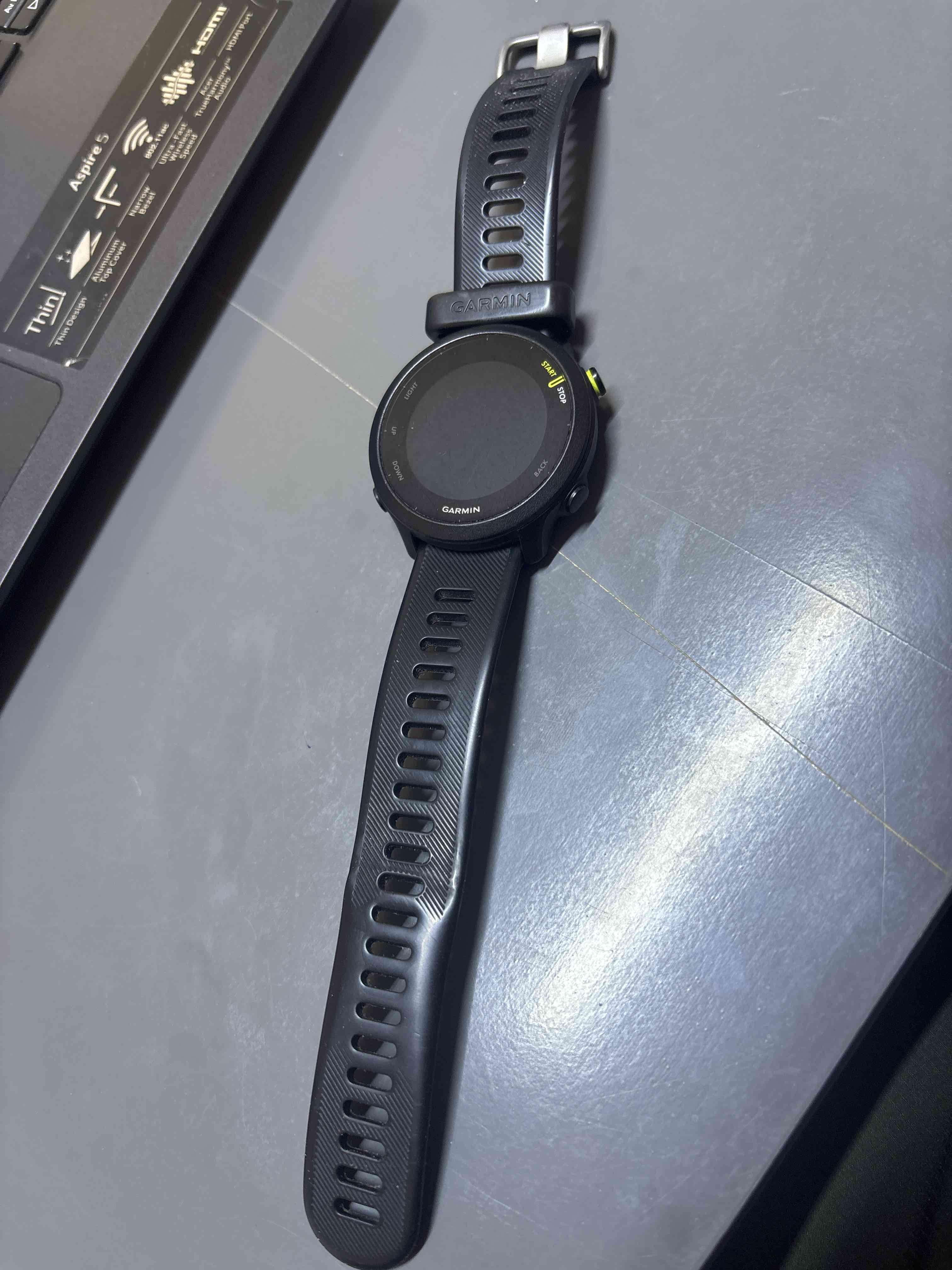 Reloj deportivo Garmin negro FR 55 - miniatura 1