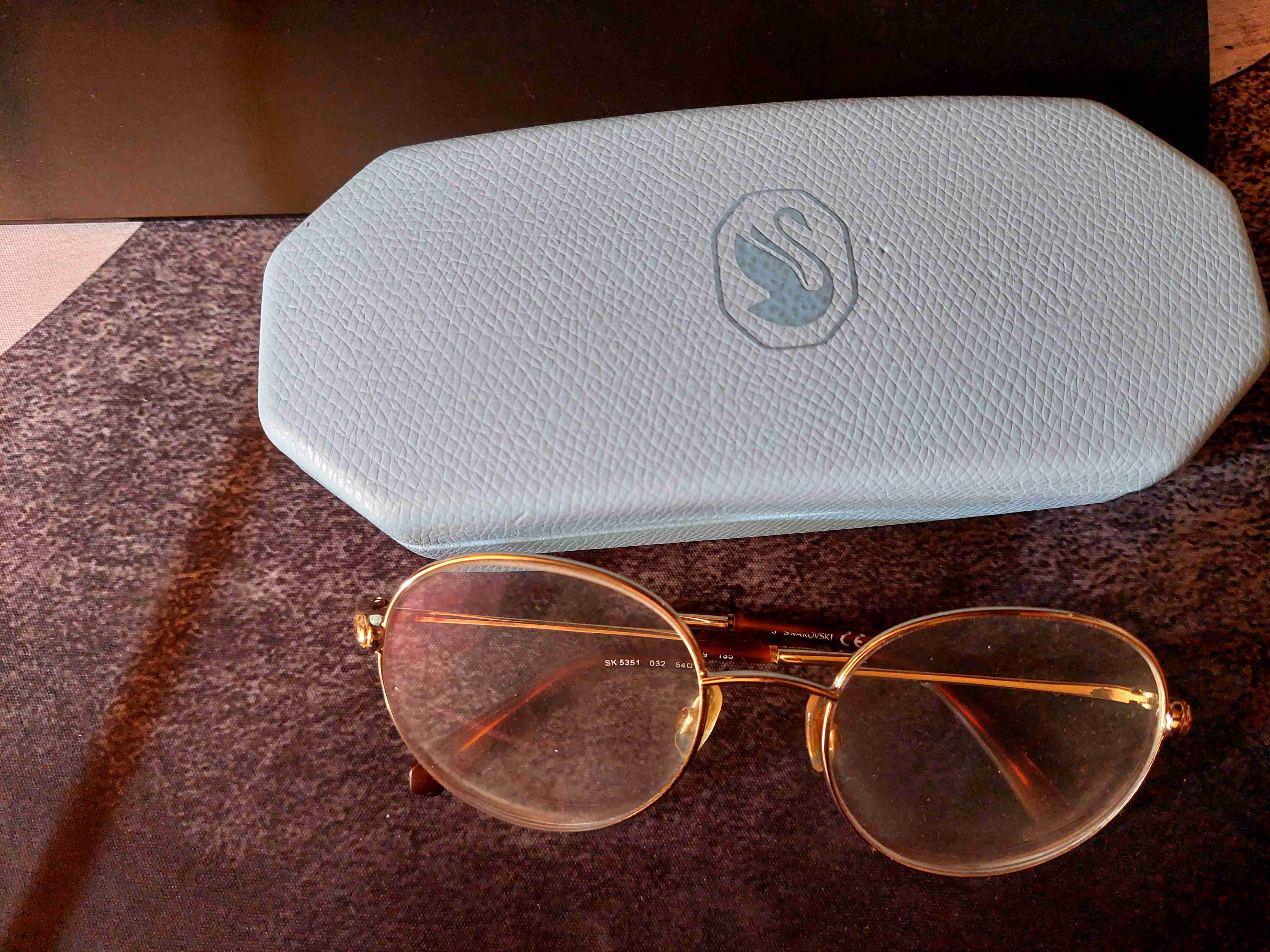 Gafas con marco dorado Swarovski - miniatura 4