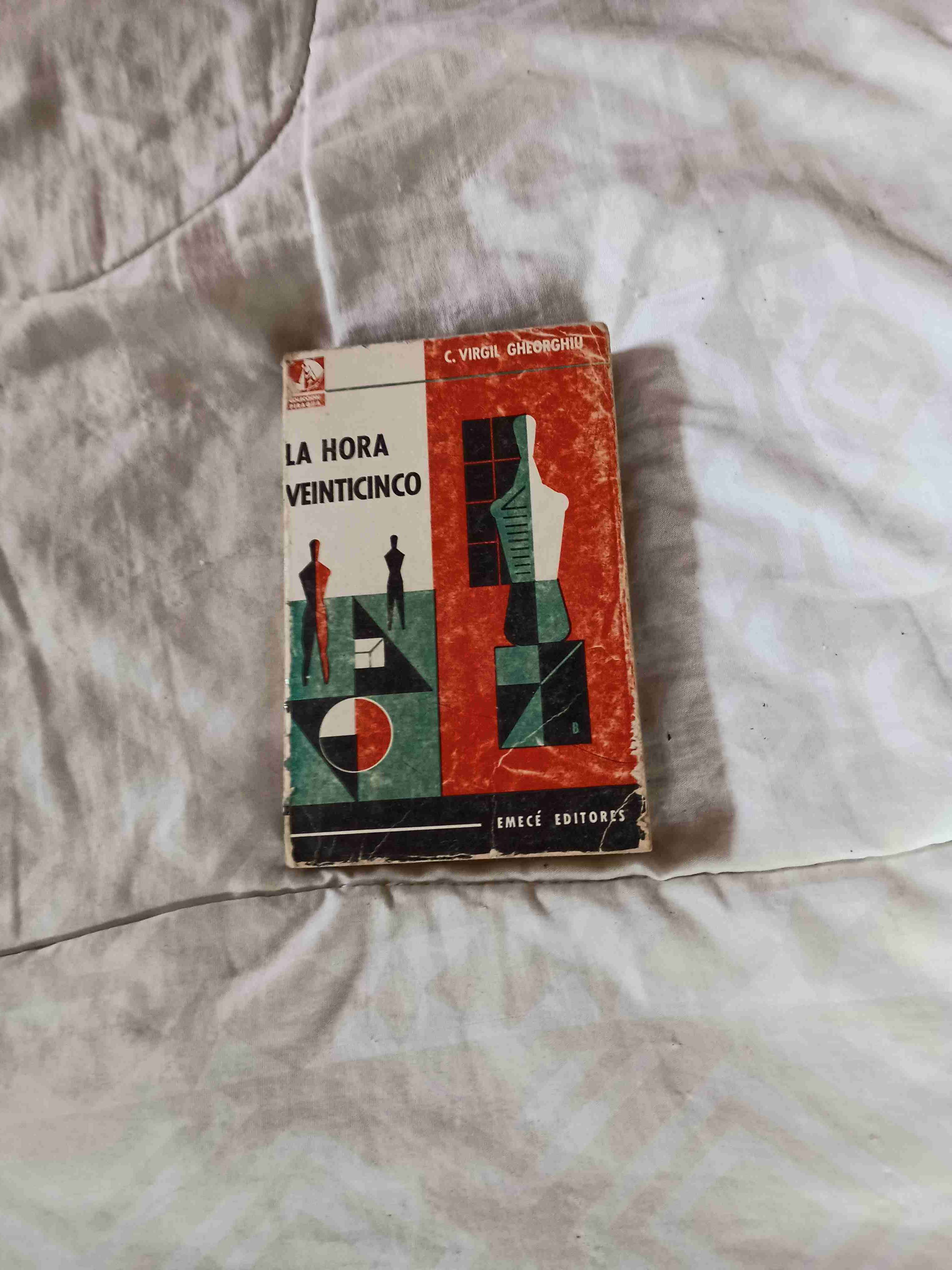 Libro 'La Hora Veinticinco' usado