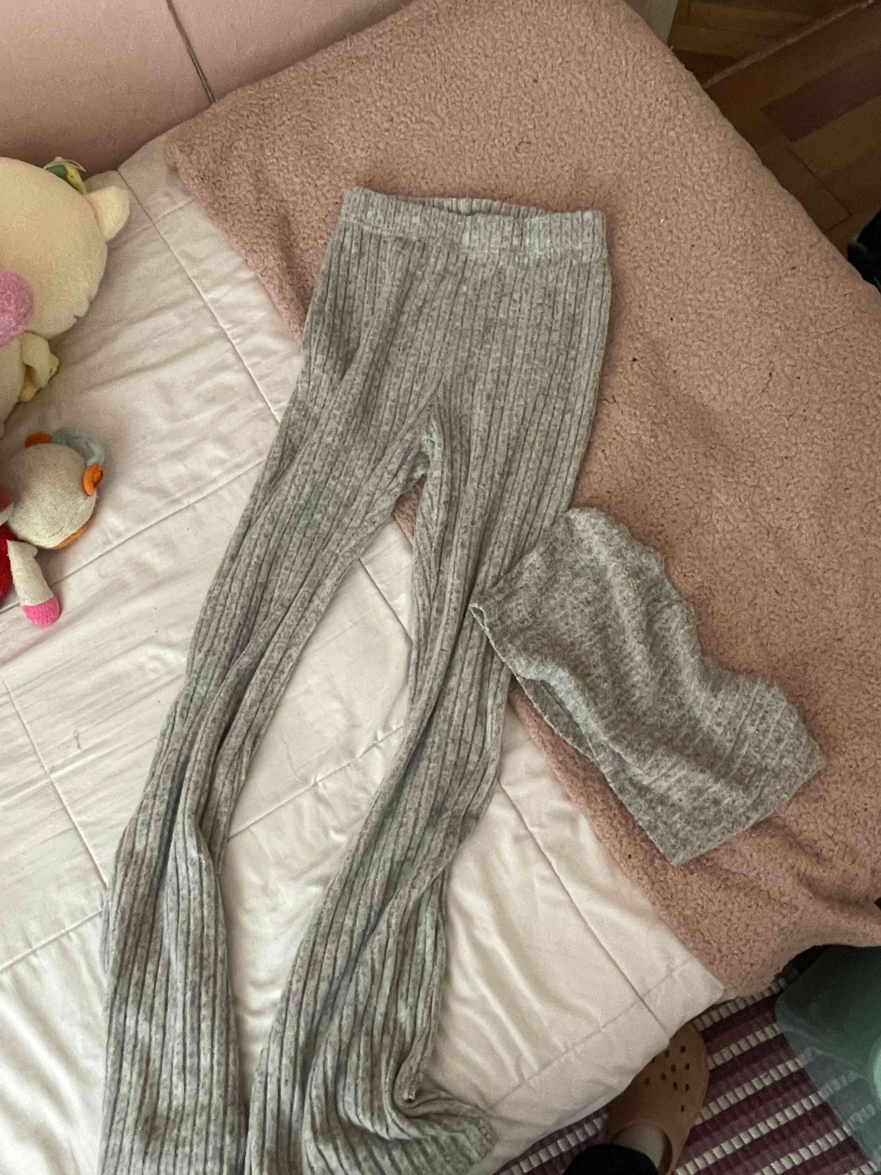 Conjunto top y pantalón gris - miniatura 2