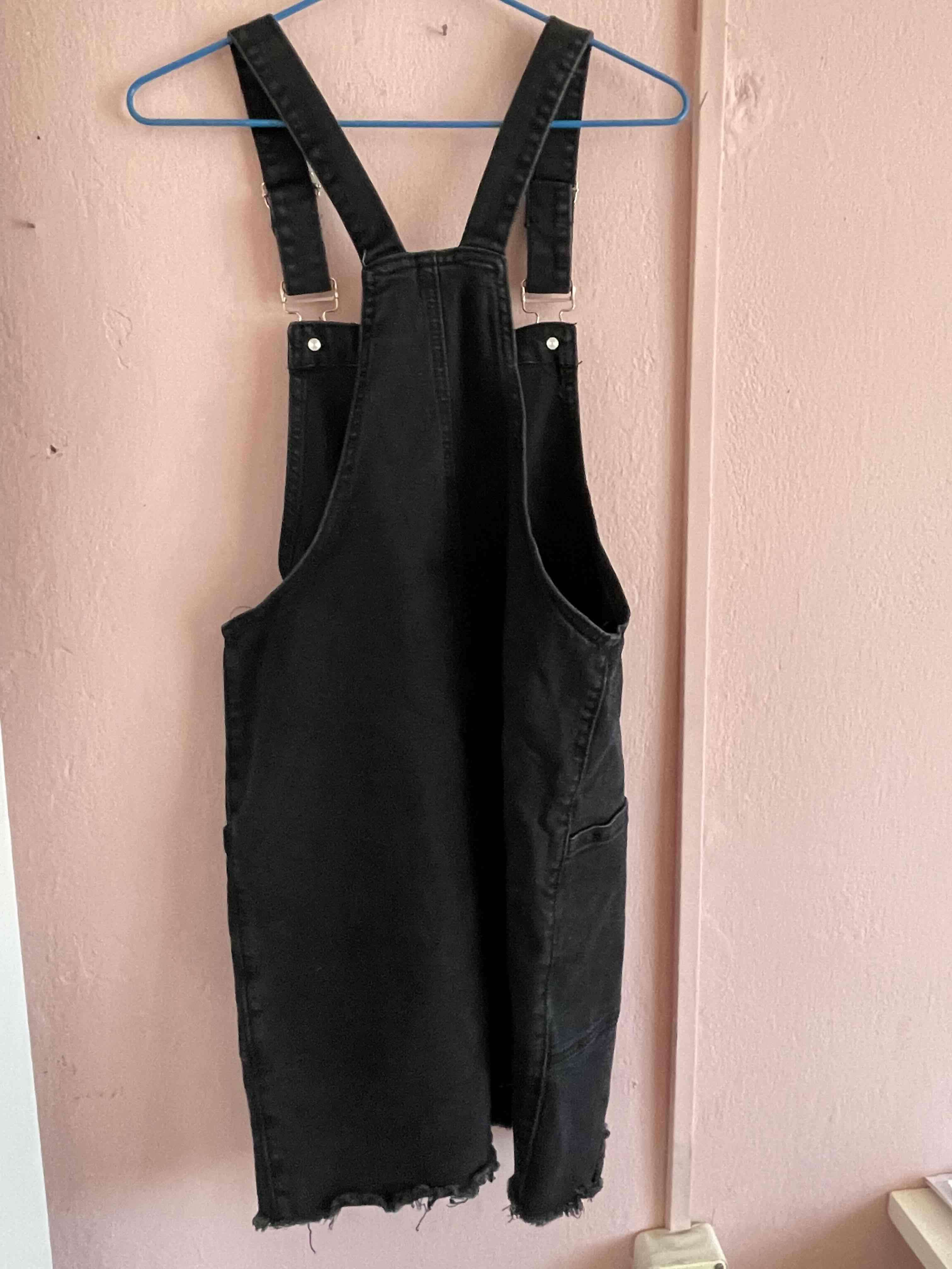 Jardinera vestido negra con cierre - miniatura 2