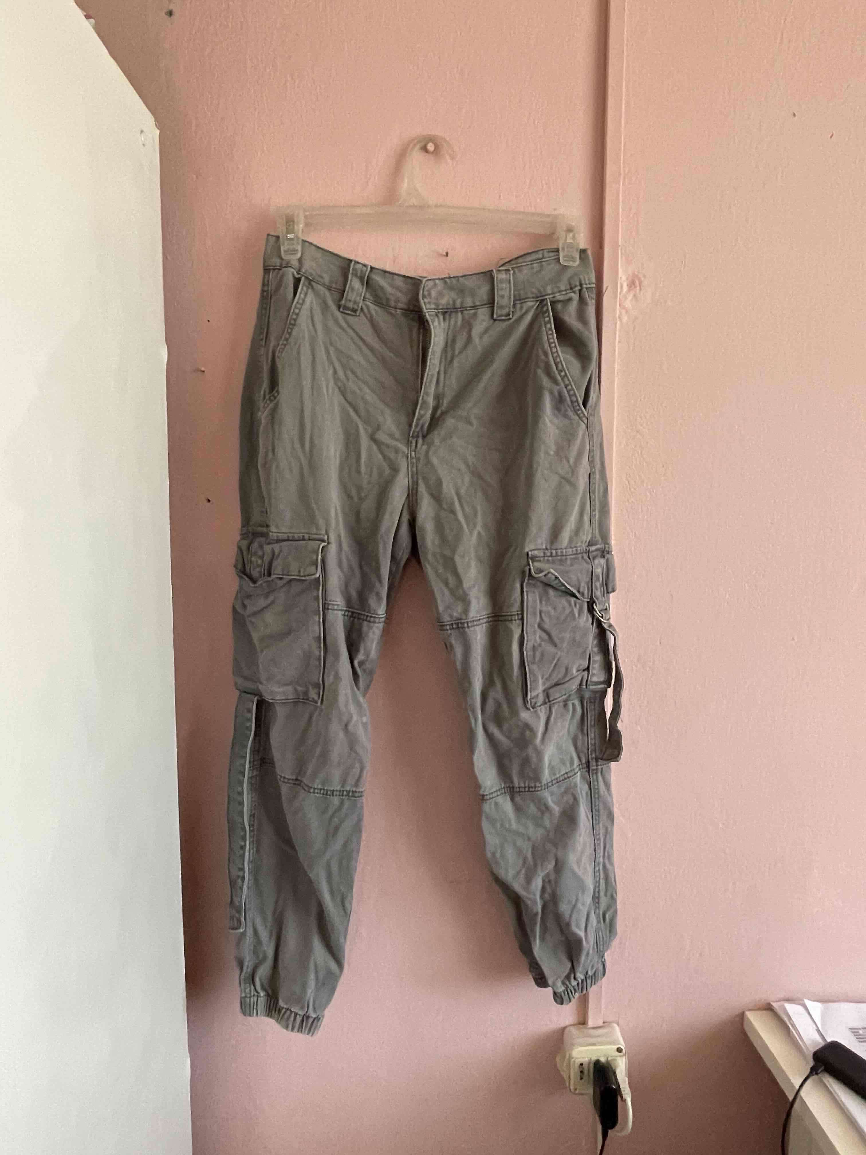 Pantalones cargo grises - miniatura 1