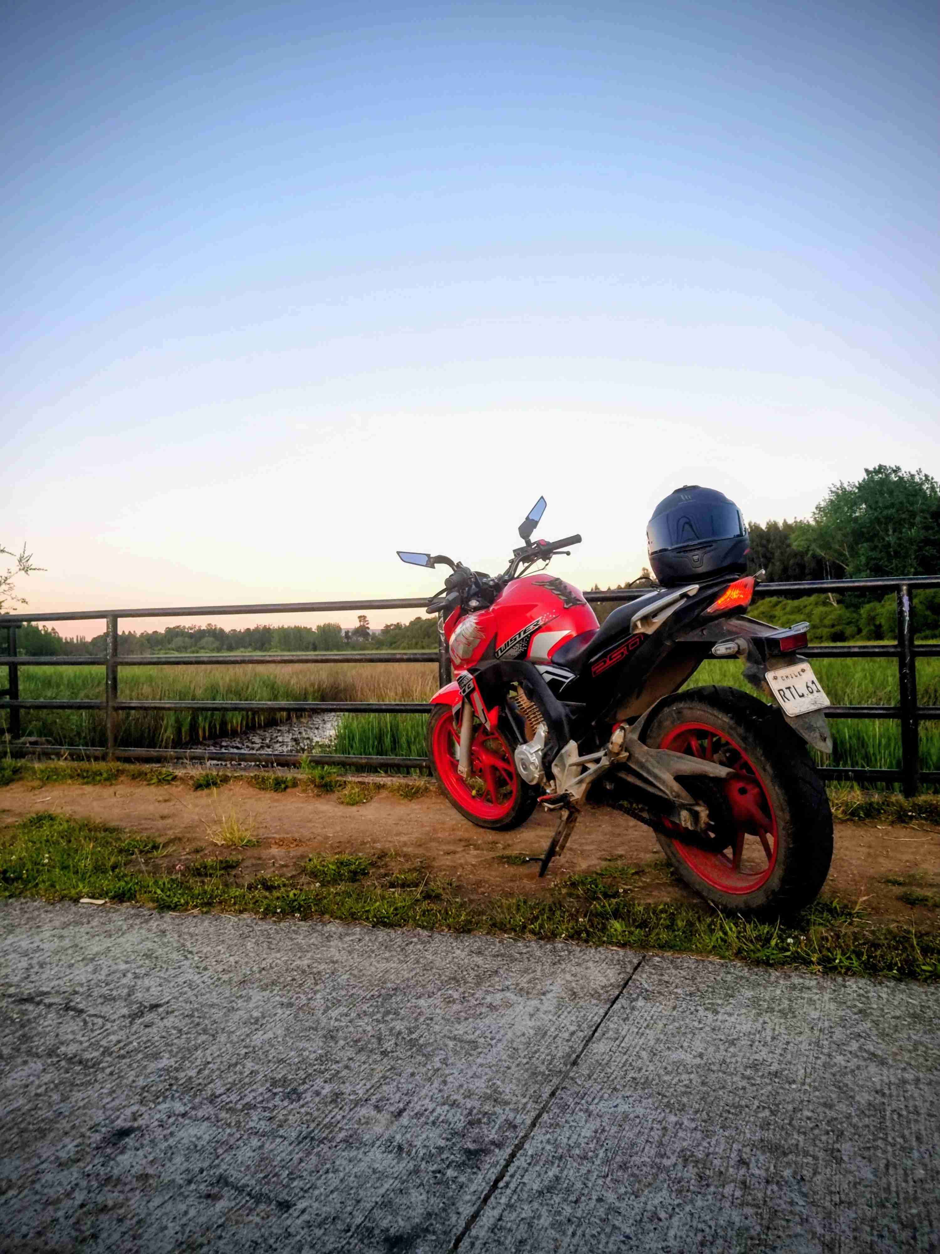 Motocicleta Honda - miniatura 3