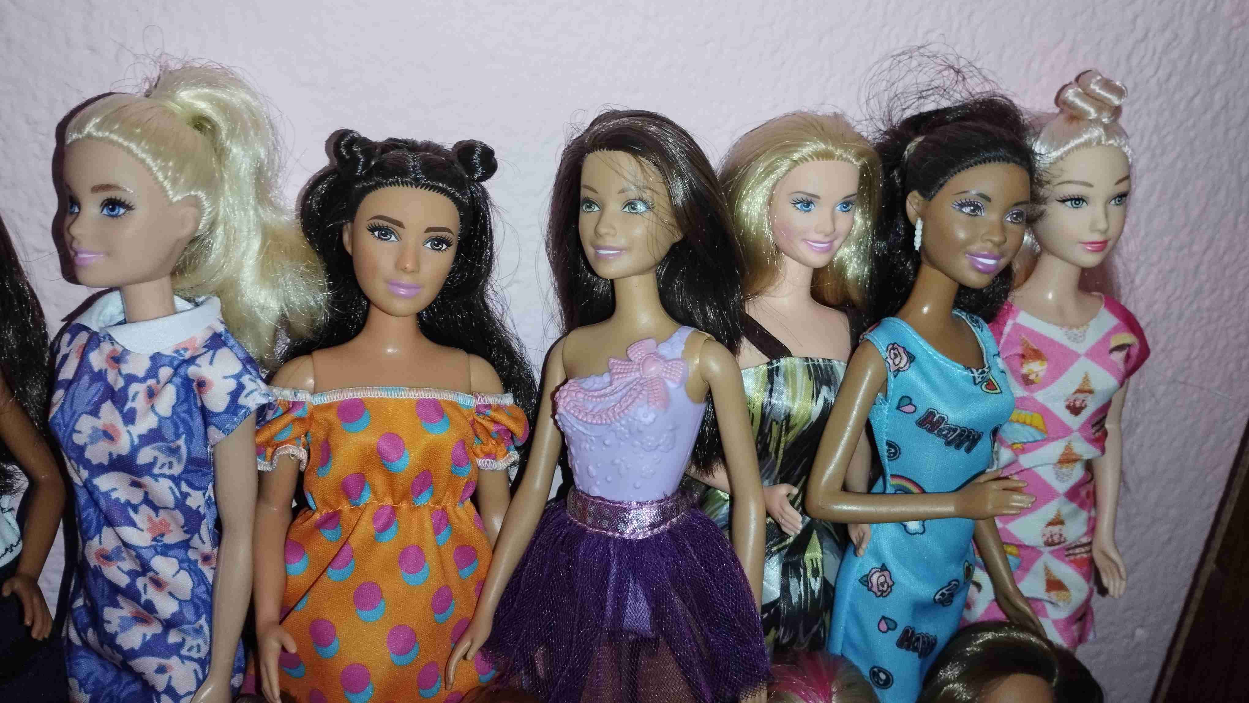 Colección de muñecas Barbie - miniatura 3