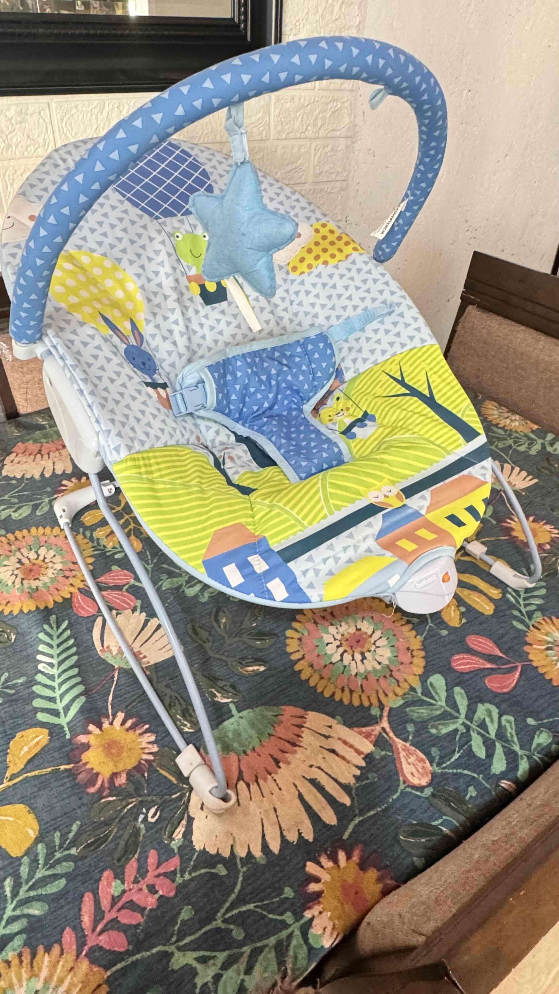 Silla mecedora para bebé colorida varón - miniatura 3